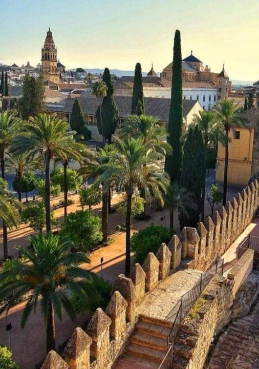 Apartment Puerta De Cordoba- Exterior Con Balcones *