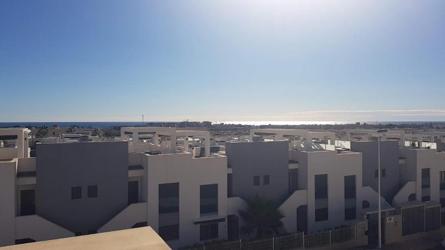 Oasis - Floor With Seaview Apartment