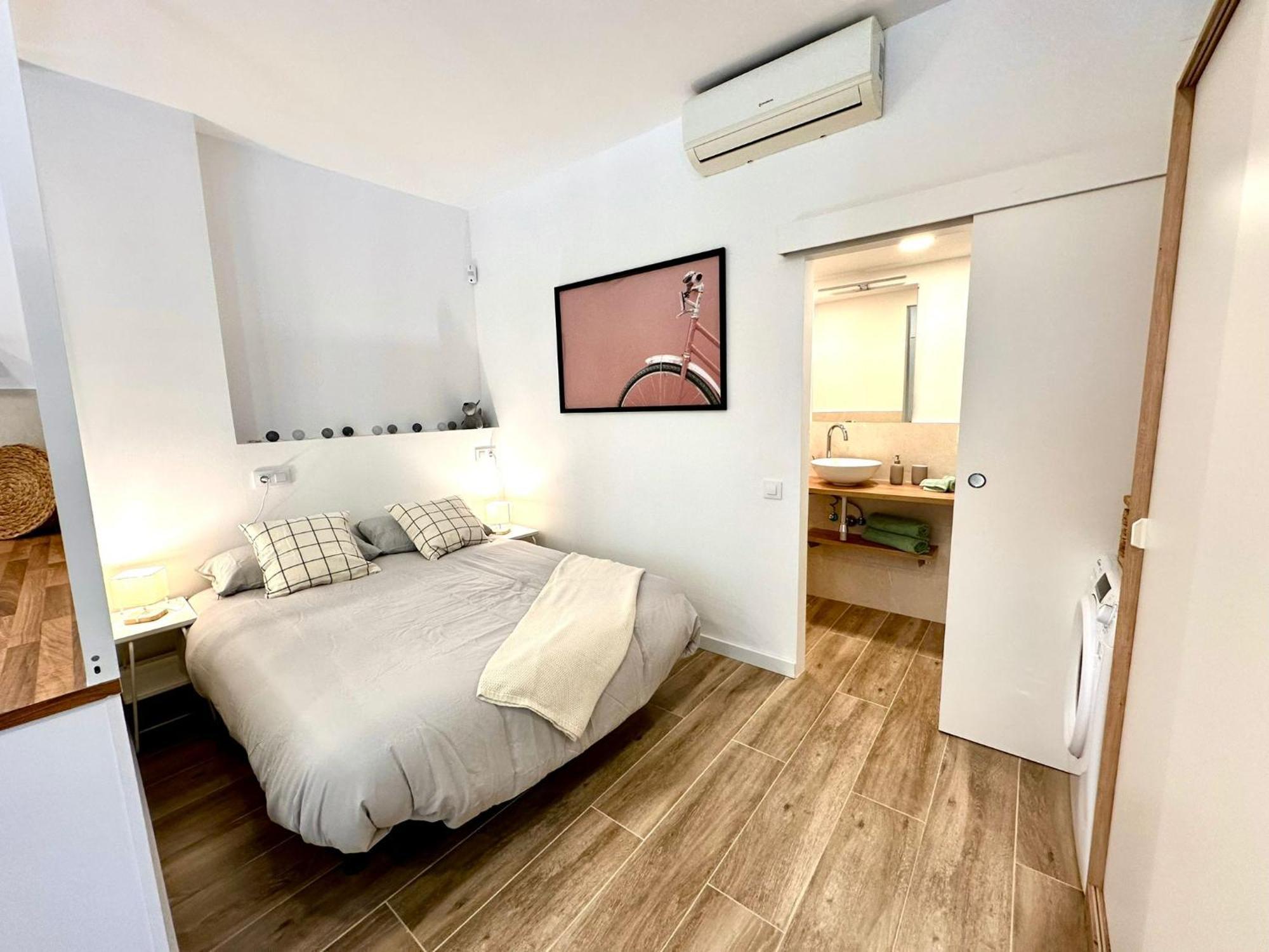 Cozy Studio Near Sants Estacion Apartment