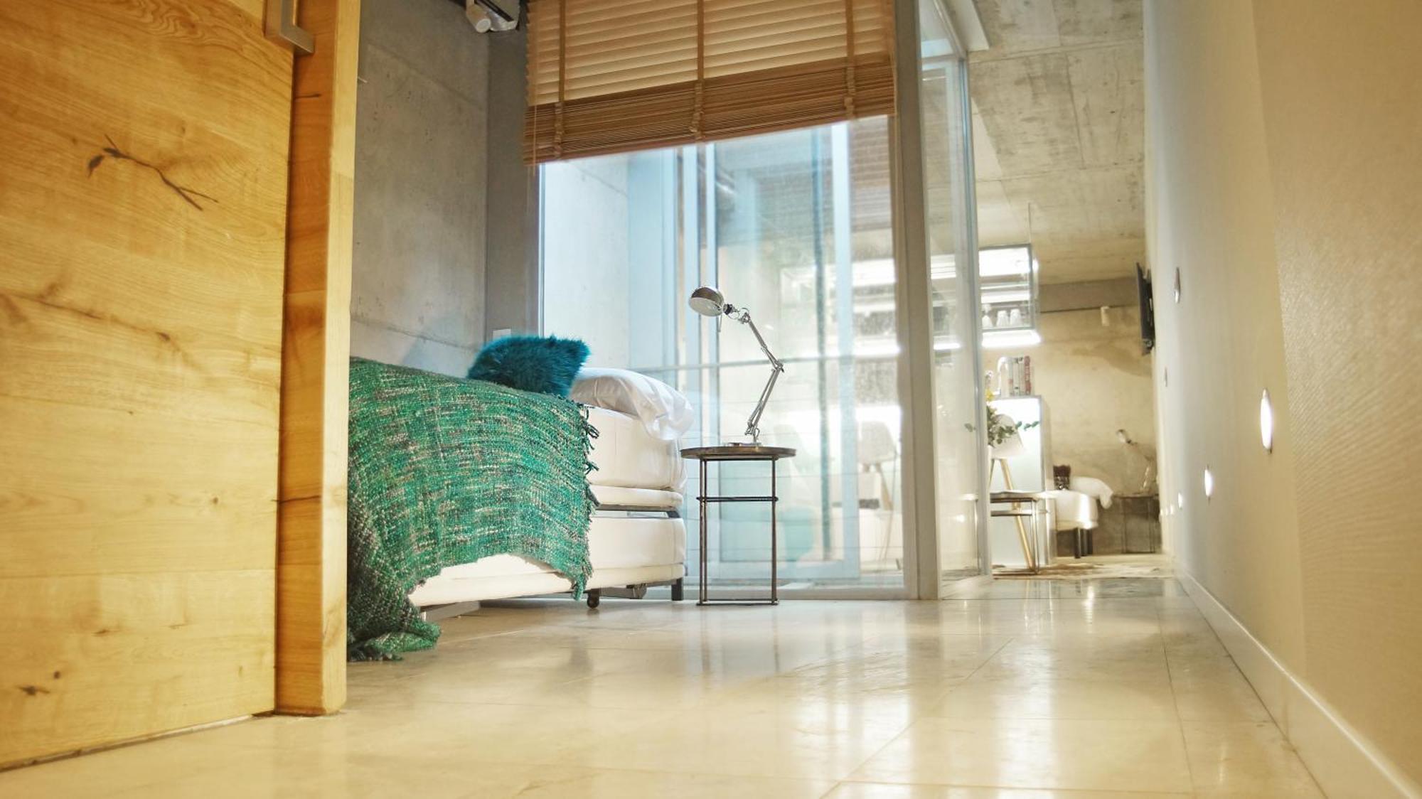 Apartment My Space Emirates - Fully Equipped Near The With Shared Pool Barcelona