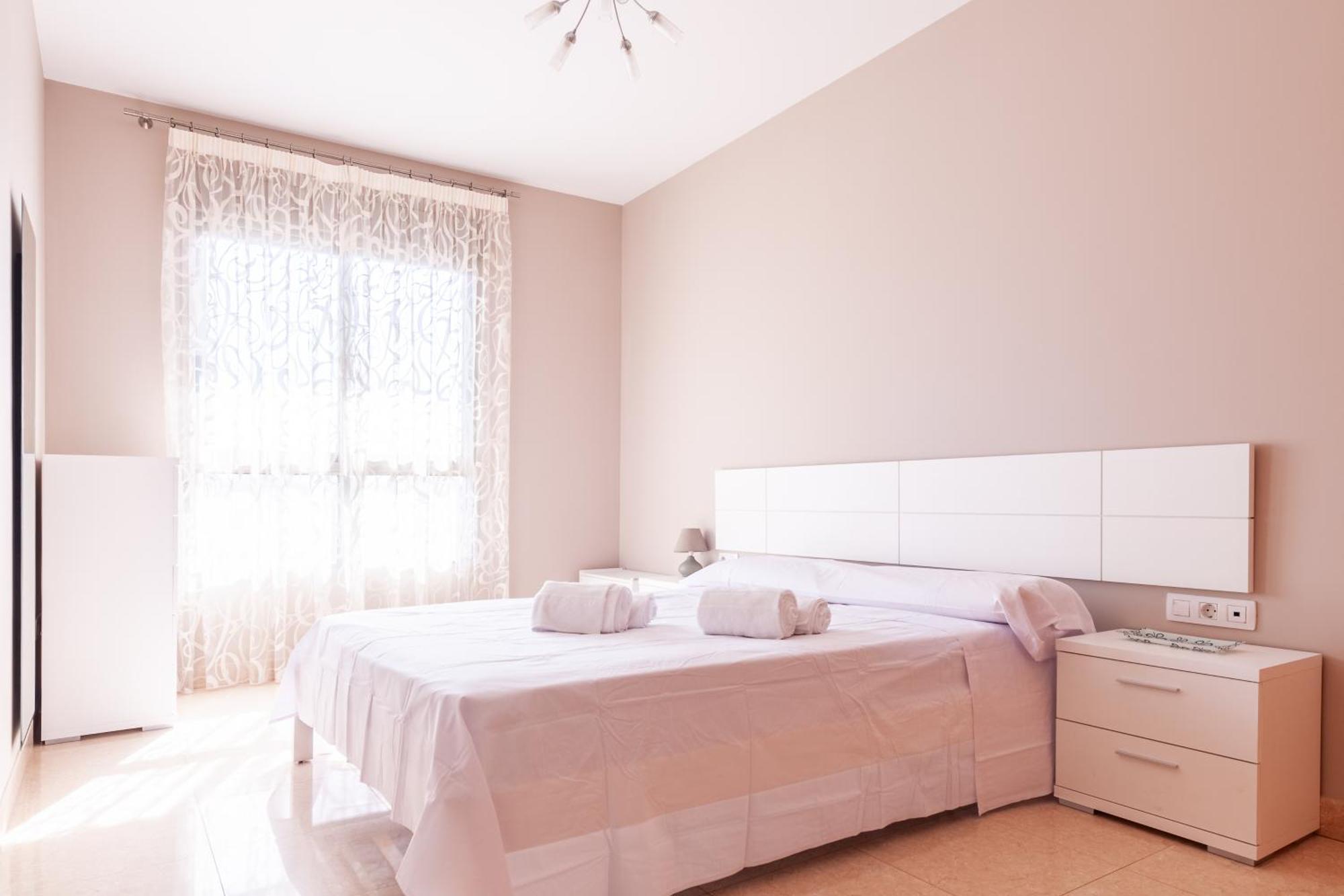 Retreat: Pool & Comfort Apartamento Burriana