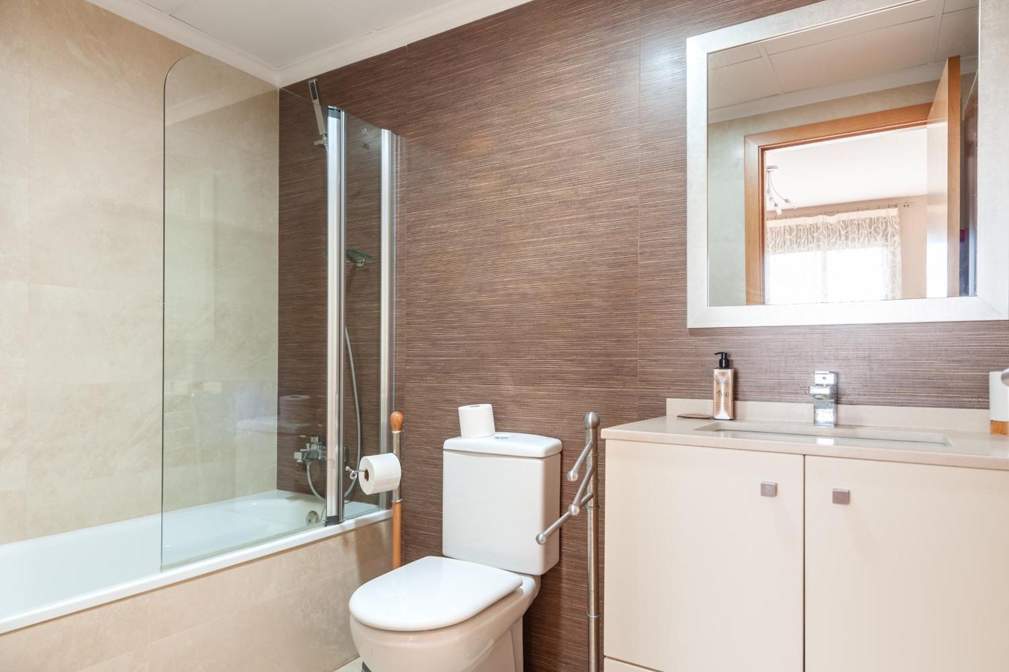 Retreat: Pool & Comfort Burriana