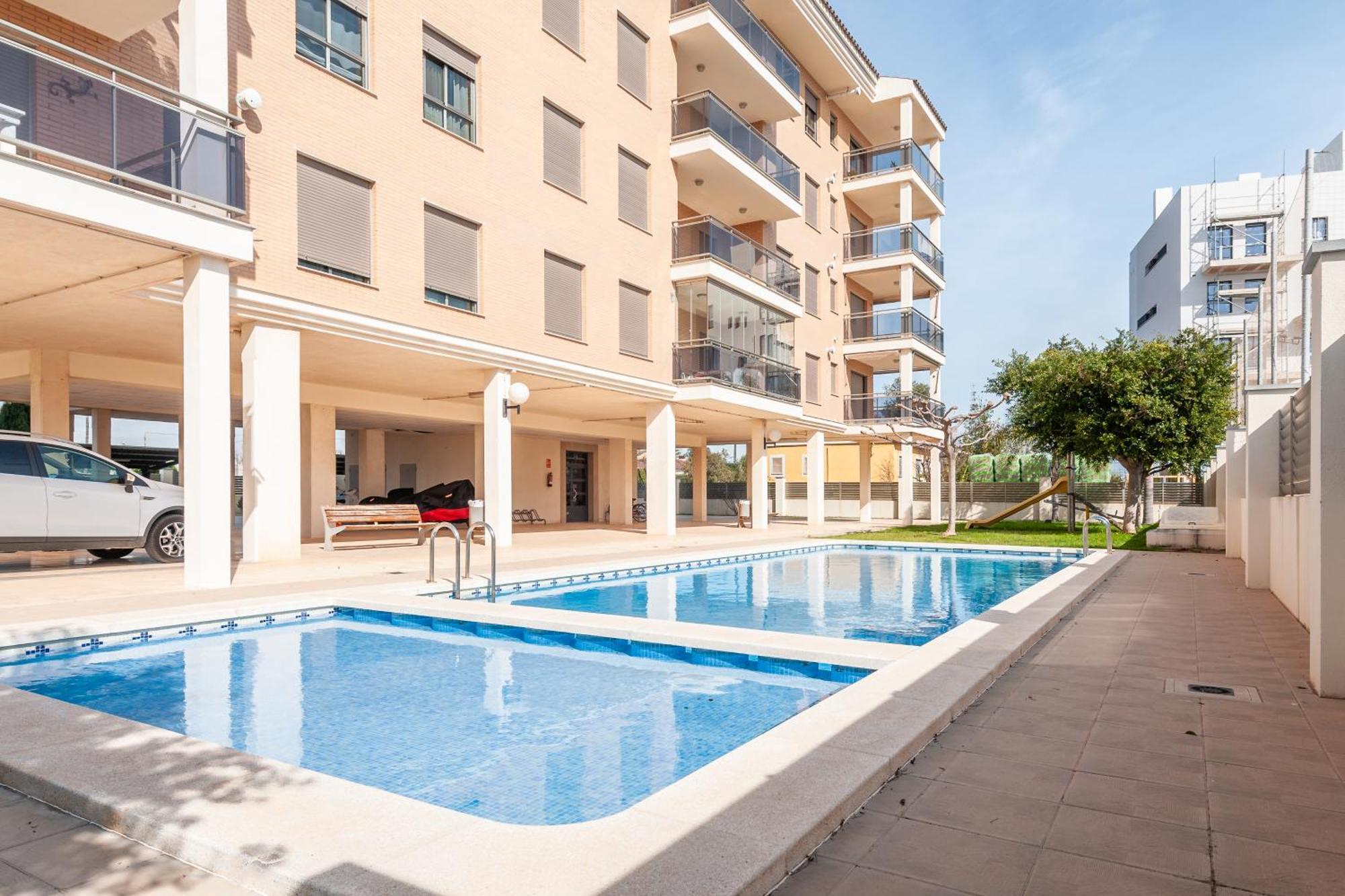 Apartamento Retreat: Pool & Comfort Burriana