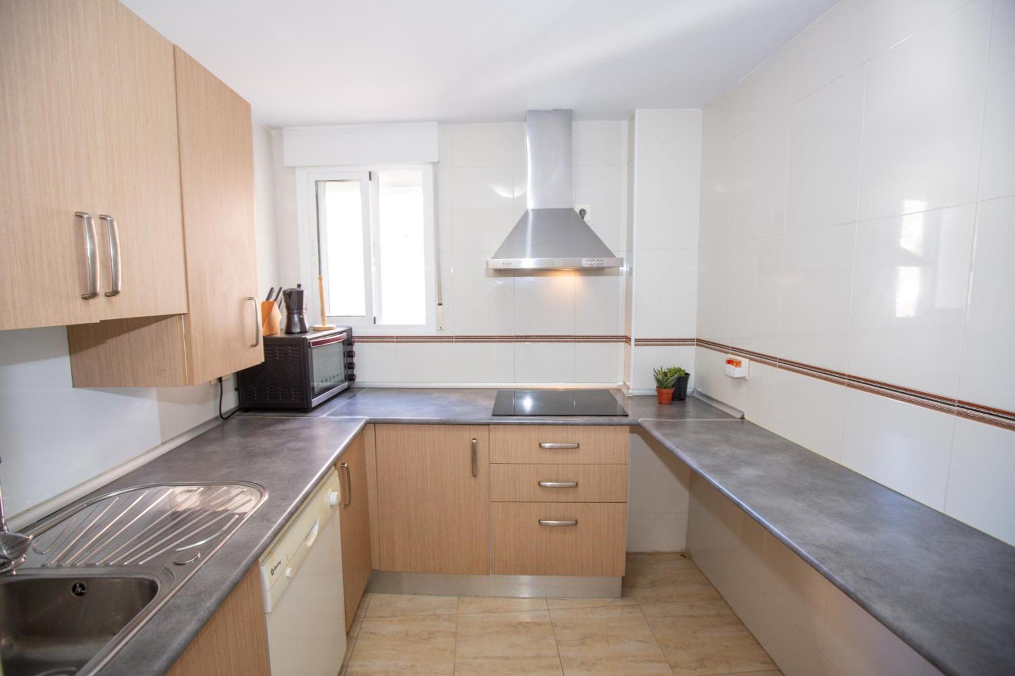 Espectacular Piso En La Herradura, Con Parking Gratis En Julio Y Agosto Apartamento *