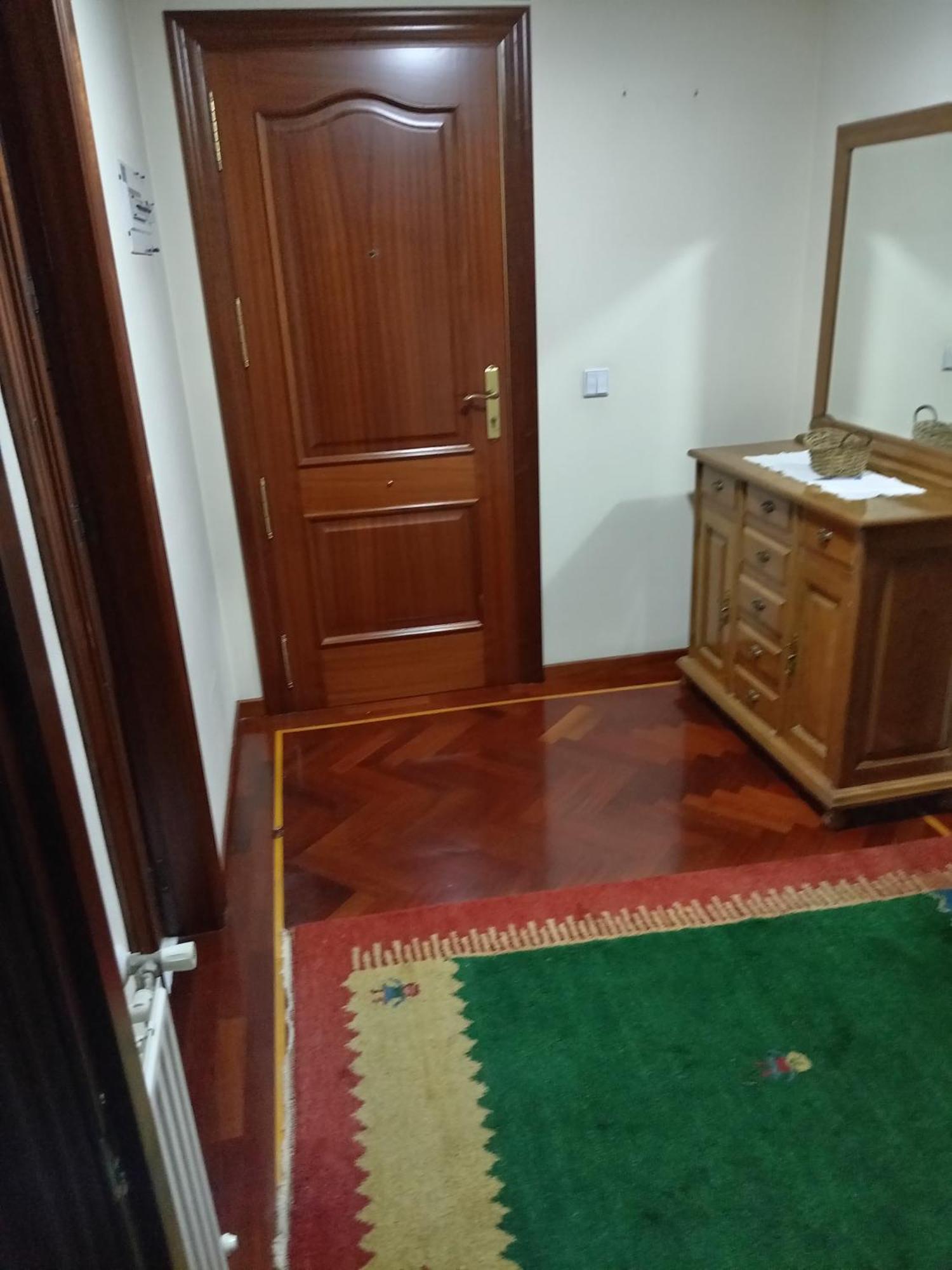 Piso * Vigo