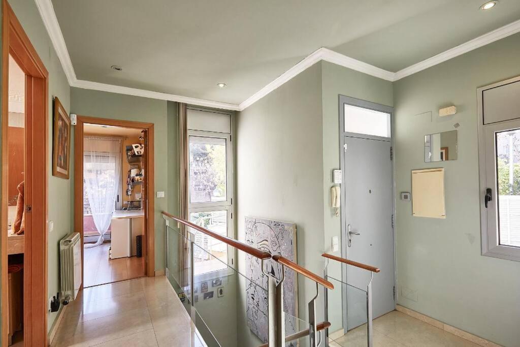 Tranquila Casa Con Jardin