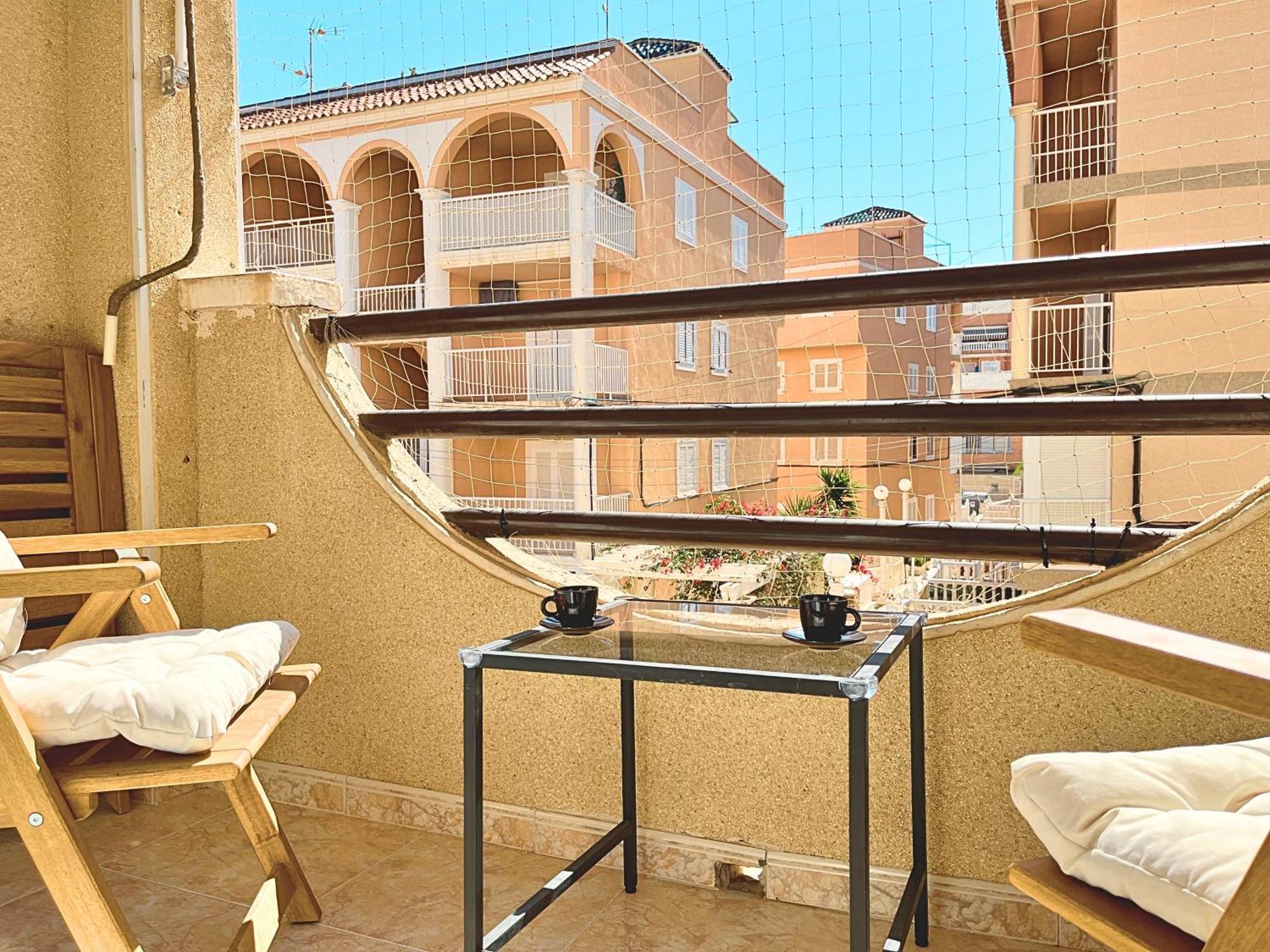 Yellow Apartment-la Mata -2 Min To Beach, Private Garage La Mata (Torrevieja)