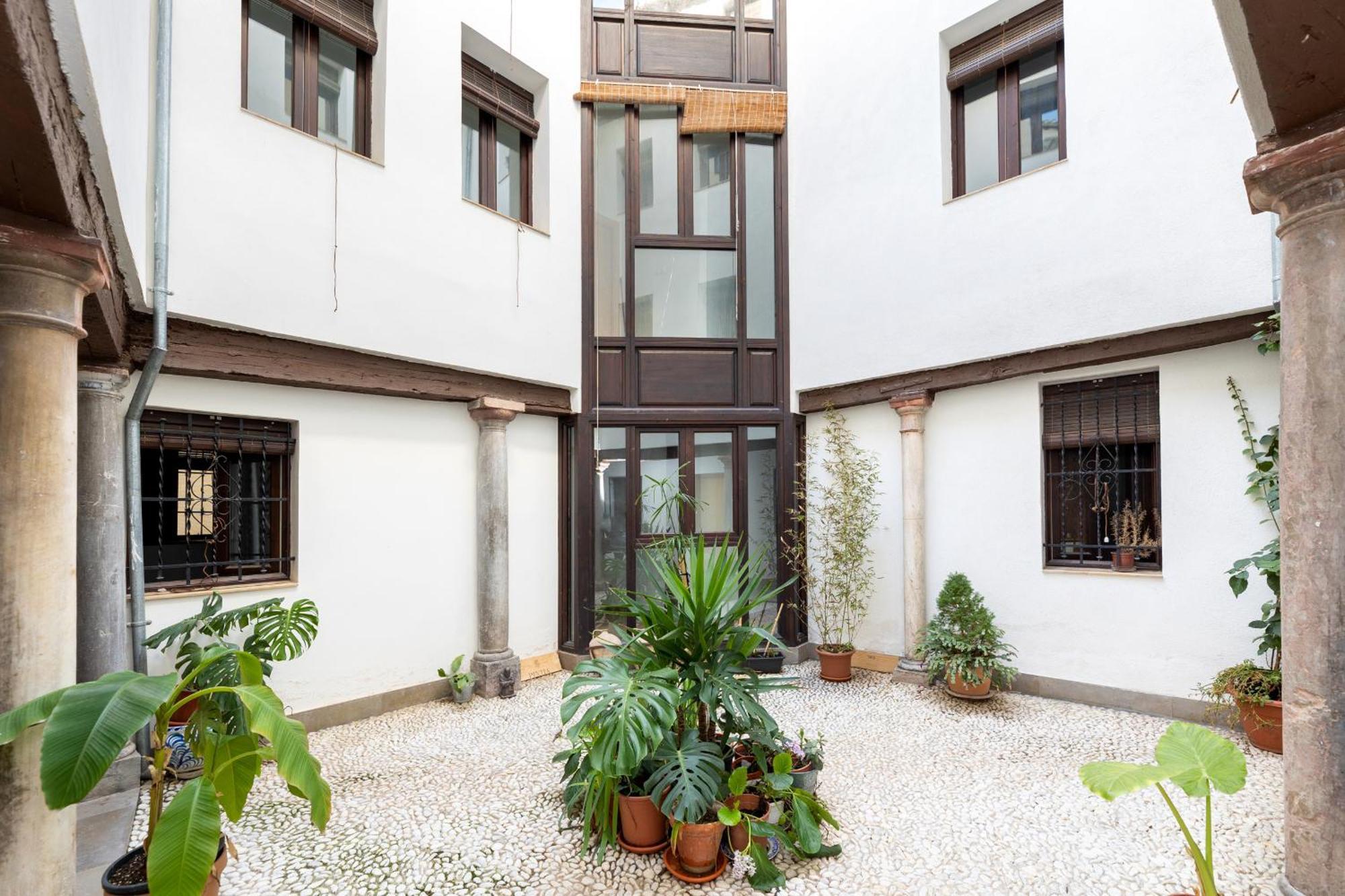 Luxury Puerta De La Alhambra Apartment *