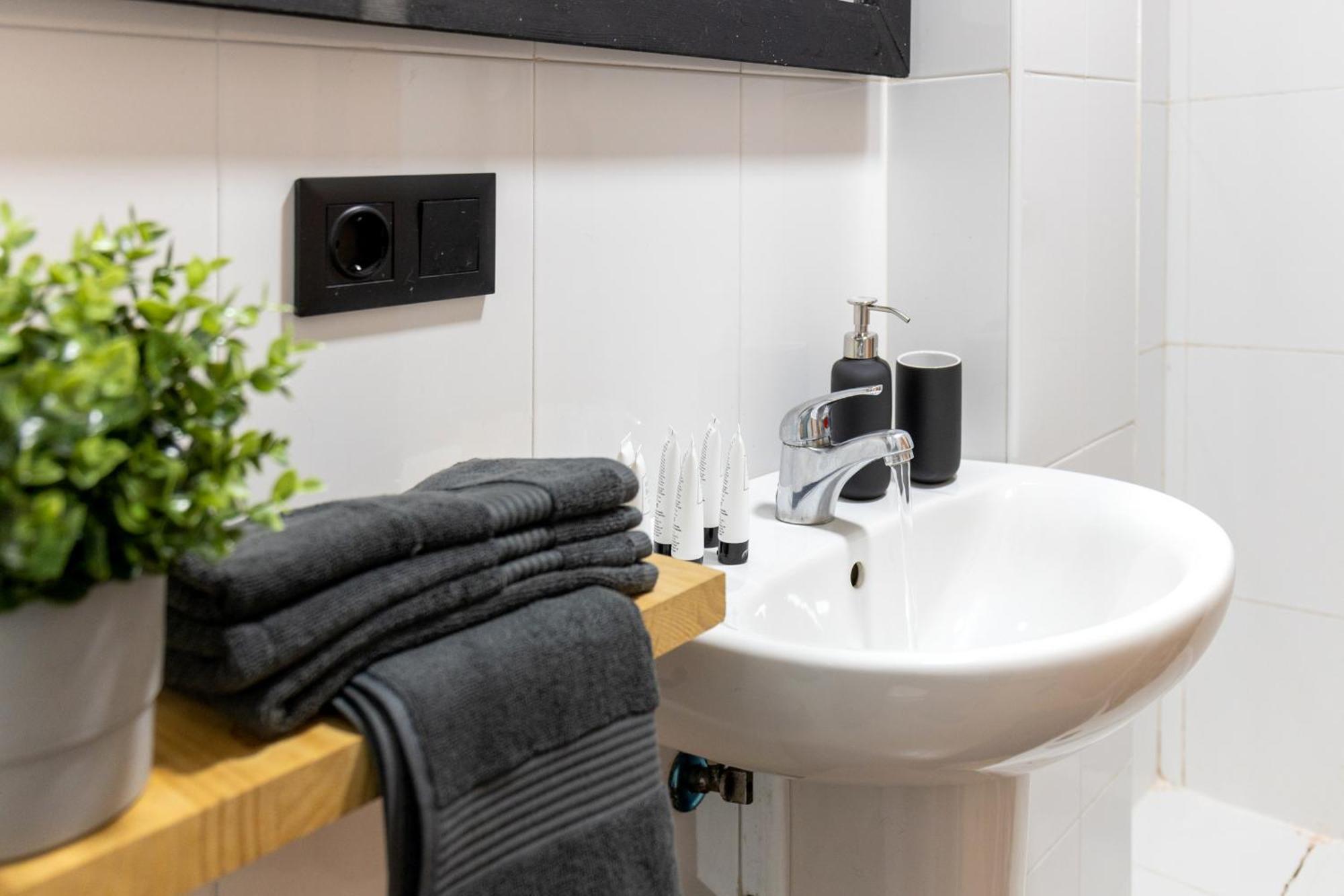 Luxury Puerta De La Alhambra Apartment