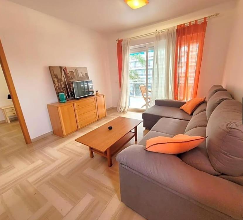 Estupendo En Residencial Apartment