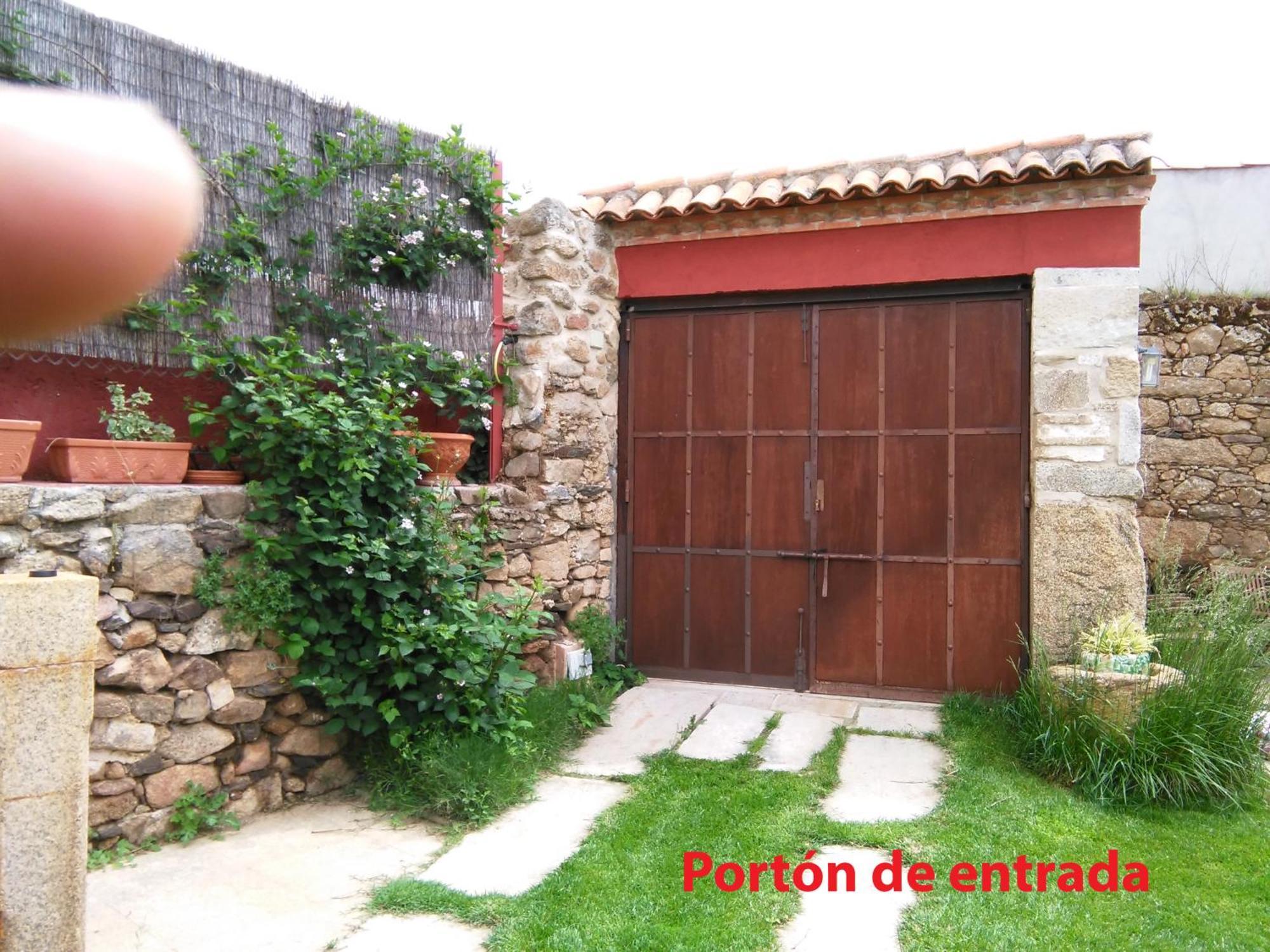 Casa Gibranzos Aparthotel Plasenzuela