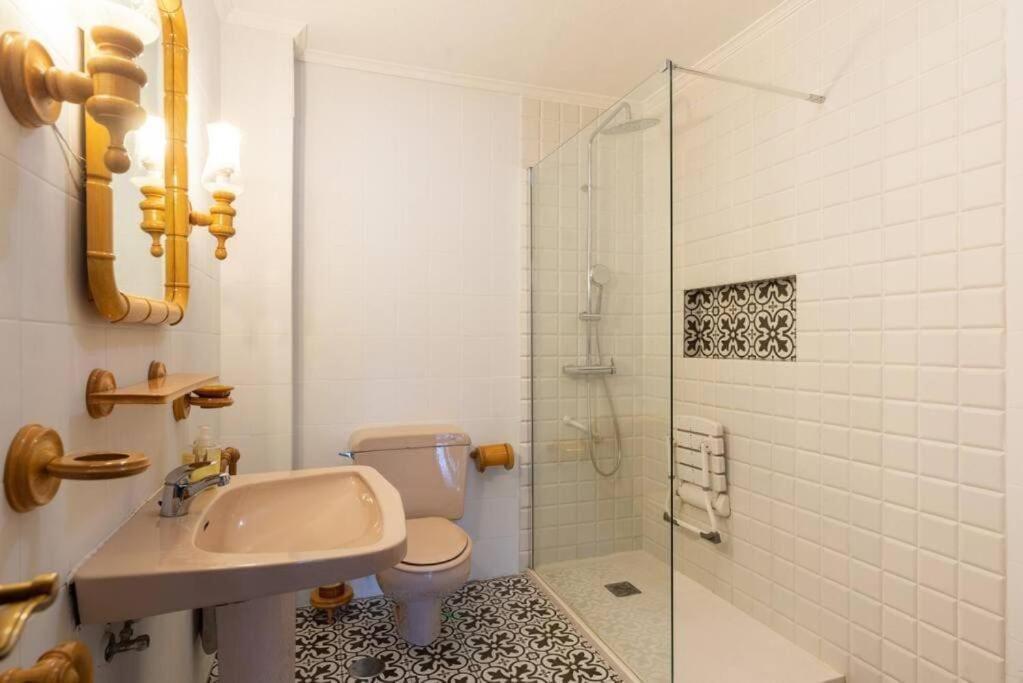 Apartamento Luminoso Piso Grande Con Garaje En El Centro. *