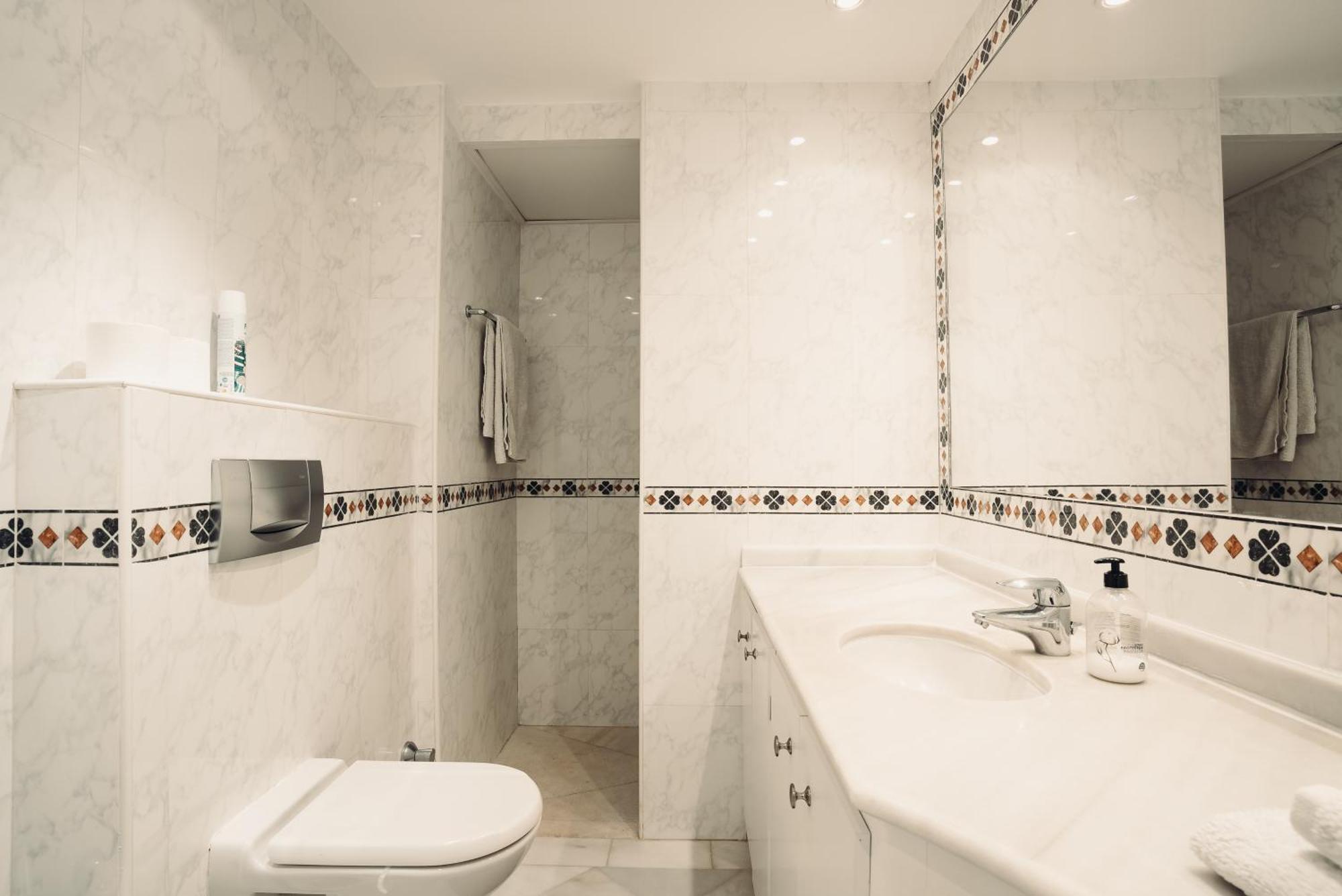 First Sea Line Puerto Banus 2 Bedrooms In A Private Residential Complex Marbella