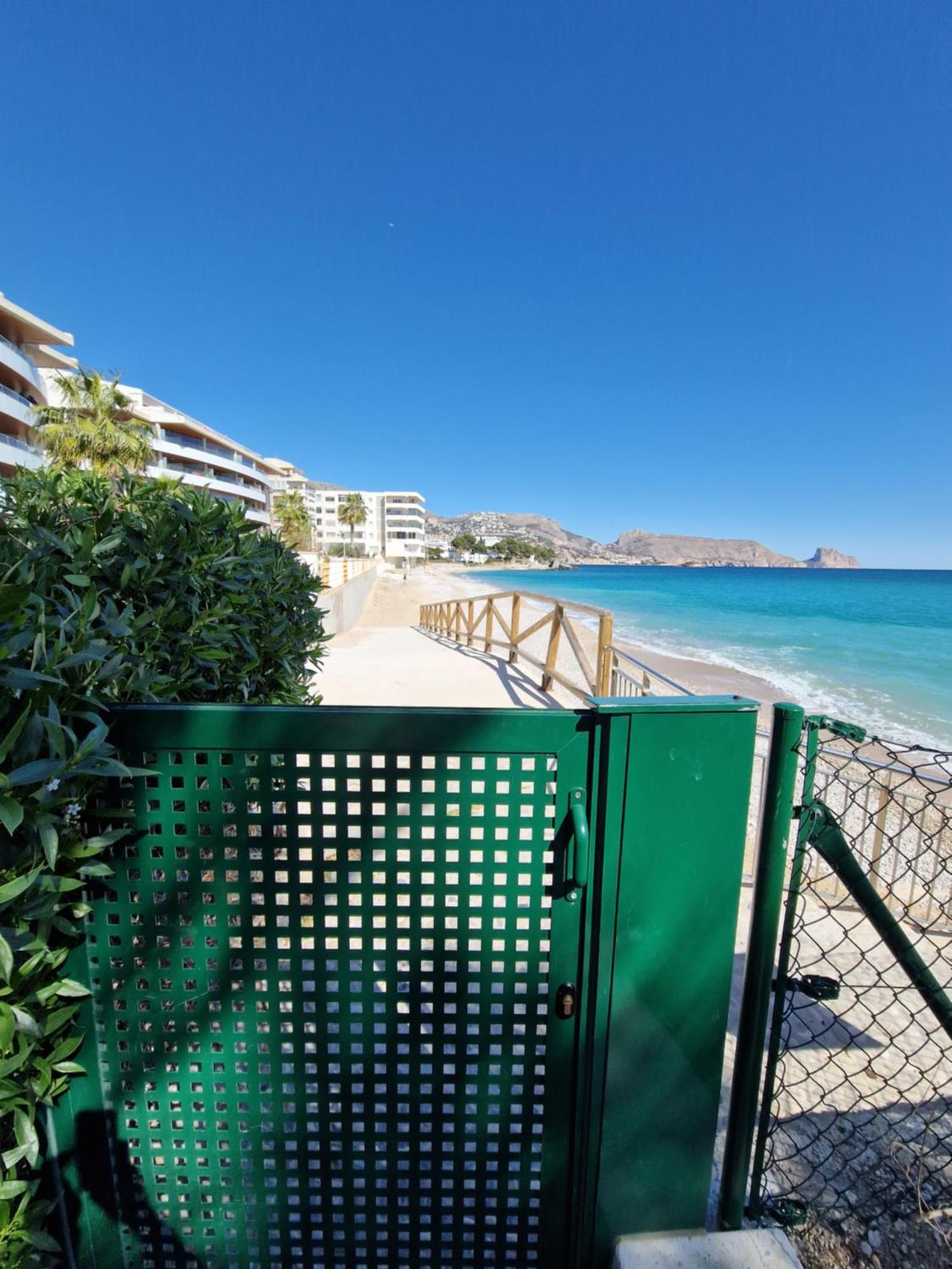 Apartamento Azul - Estudio Con Vistas Al Mar, Piscina Y Acceso Directo A La Playa By Redi Altea