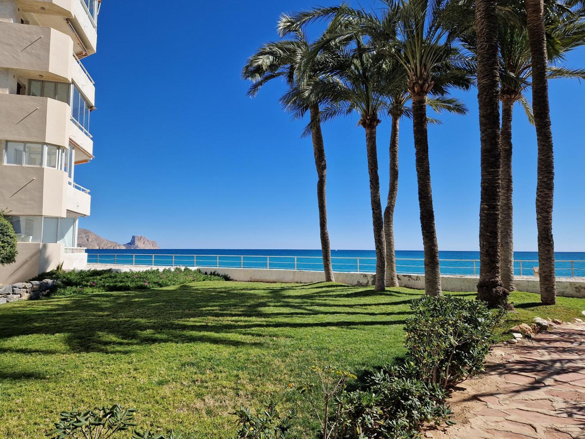 Apartamento Azul - Estudio Con Vistas Al Mar, Piscina Y Acceso Directo A La Playa By Redi *