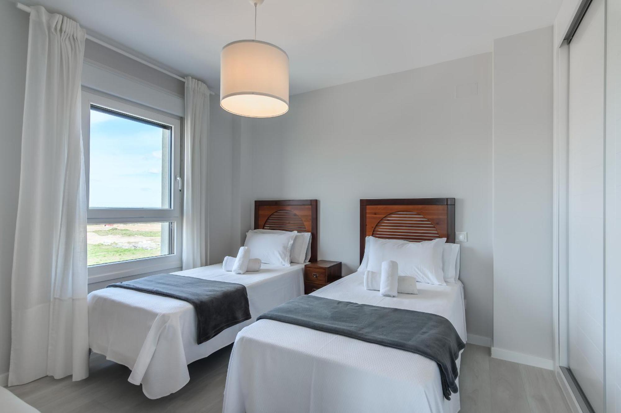 Camaleones By H - Playa De Haraganes Hlhc3304p4