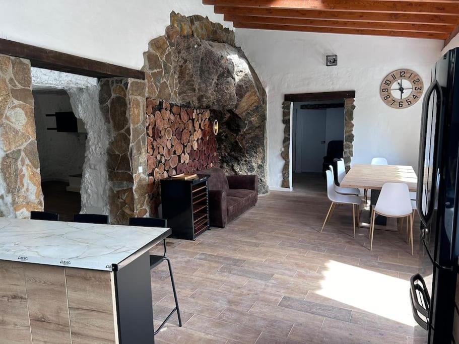 Casa Cueva Las Rosadas & Piscina Holiday home Teror