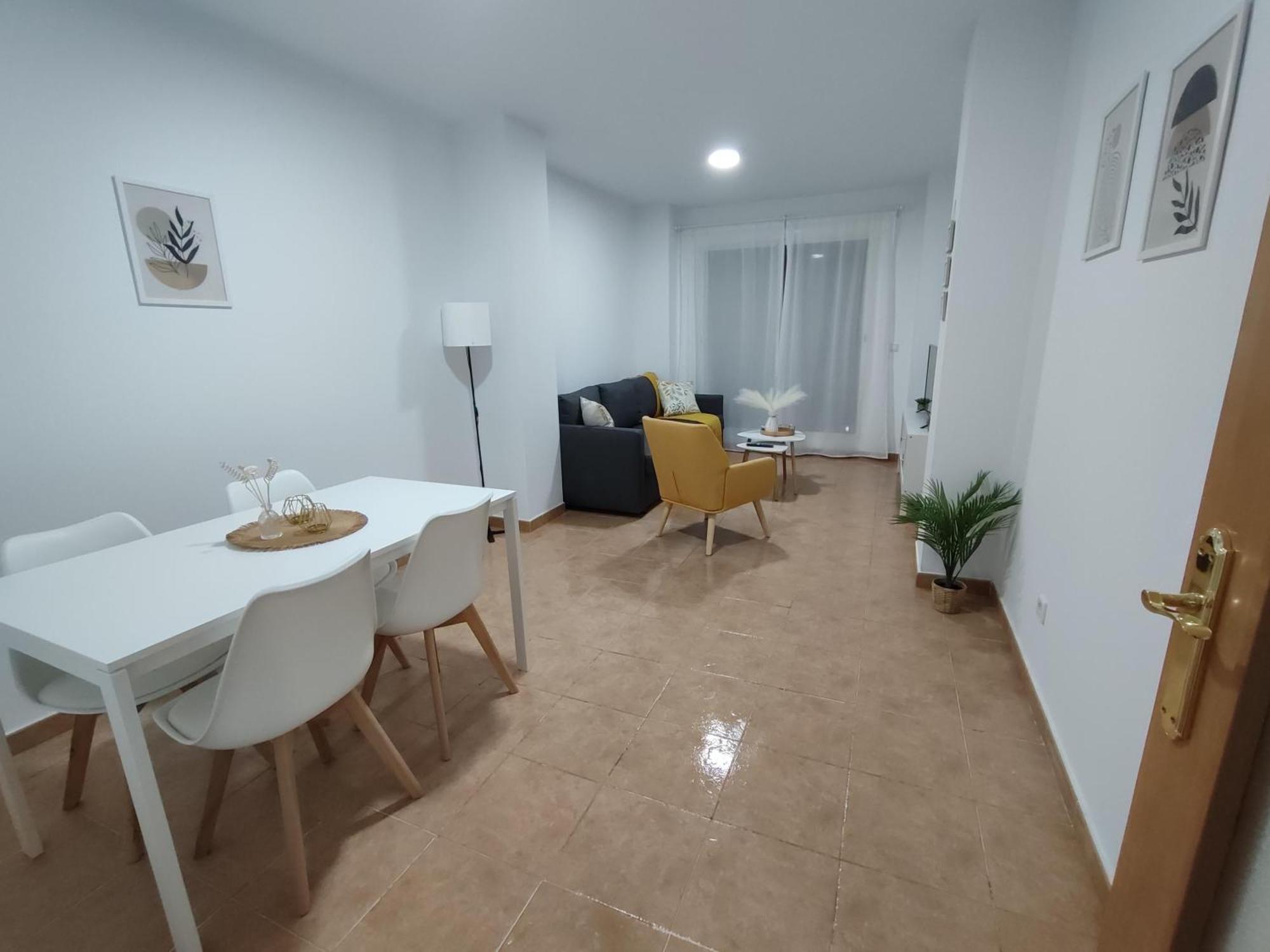 En Sevilla Con Piscina Y Parking Apartamento La Algaba