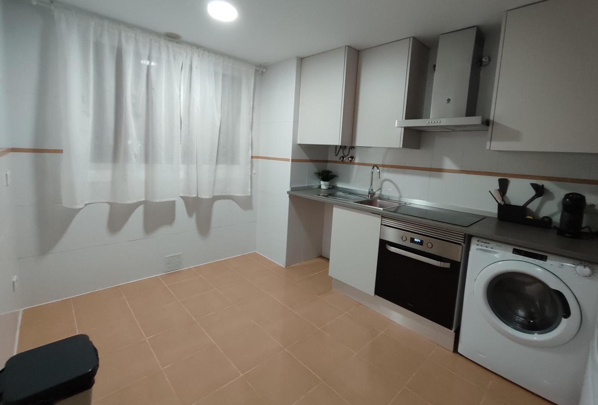 En Sevilla Con Piscina Y Parking Apartamento