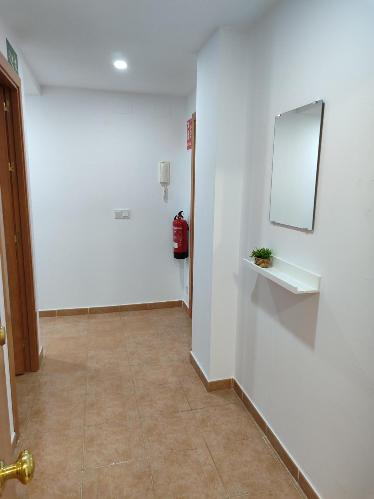 En Sevilla Con Piscina Y Parking Apartamento