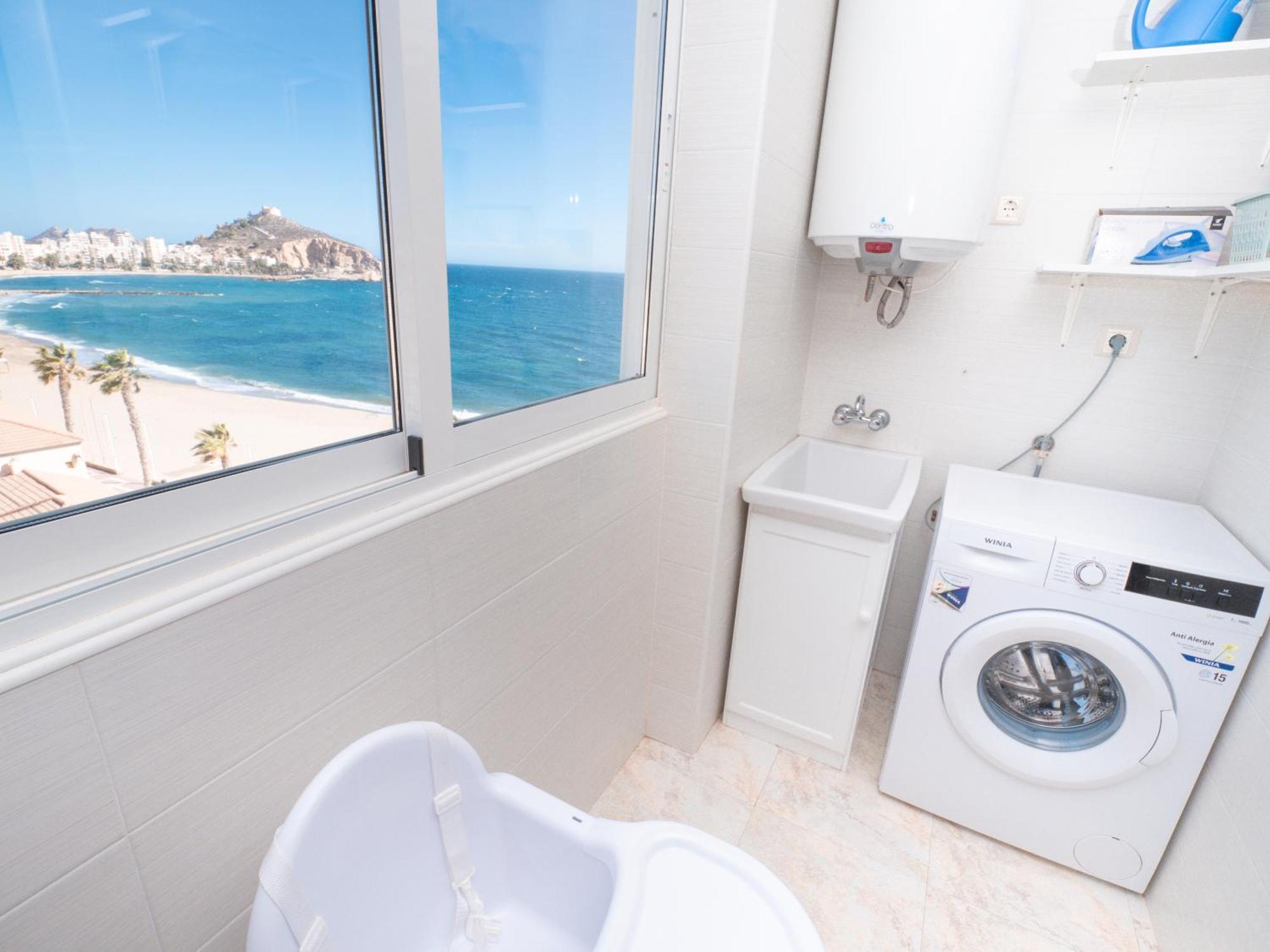 ¡frente Al Mar + Garaje Y Wifi! Apartamento Águilas