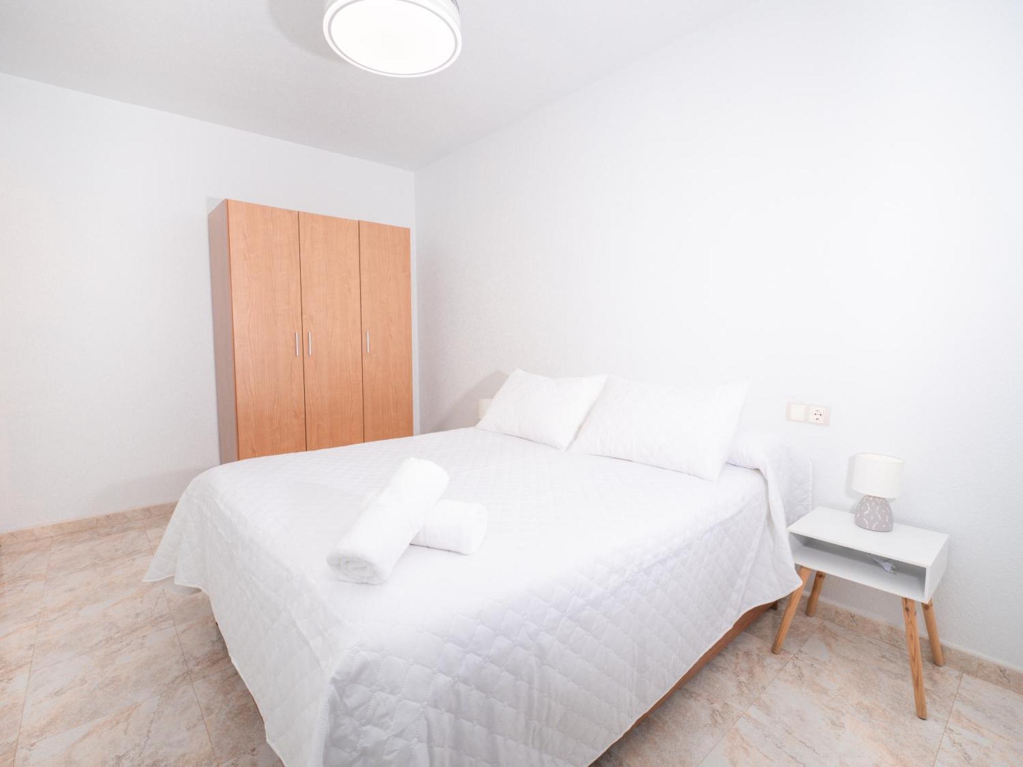 ¡frente Al Mar + Garaje Y Wifi!