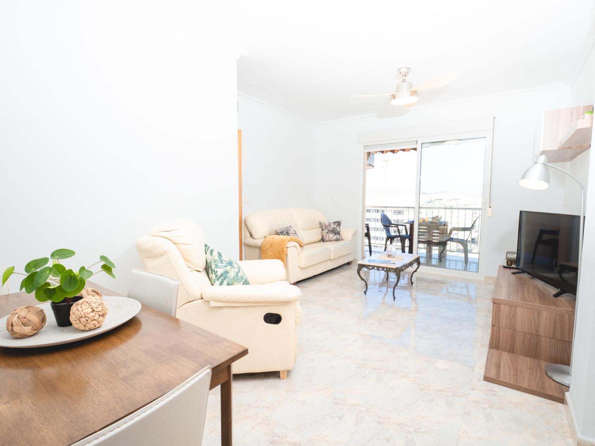 ¡frente Al Mar + Garaje Y Wifi! Apartamento