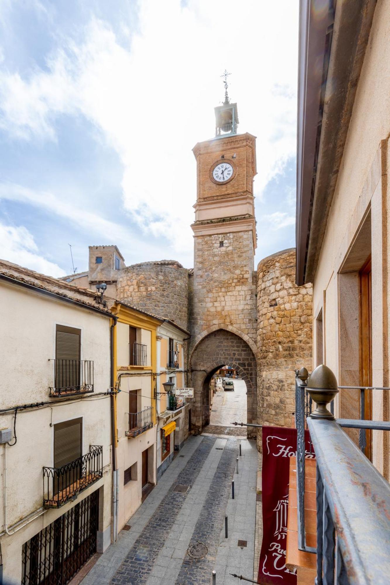 Sin Recep24h Puerta De La - Pet Friendly & Restaurante