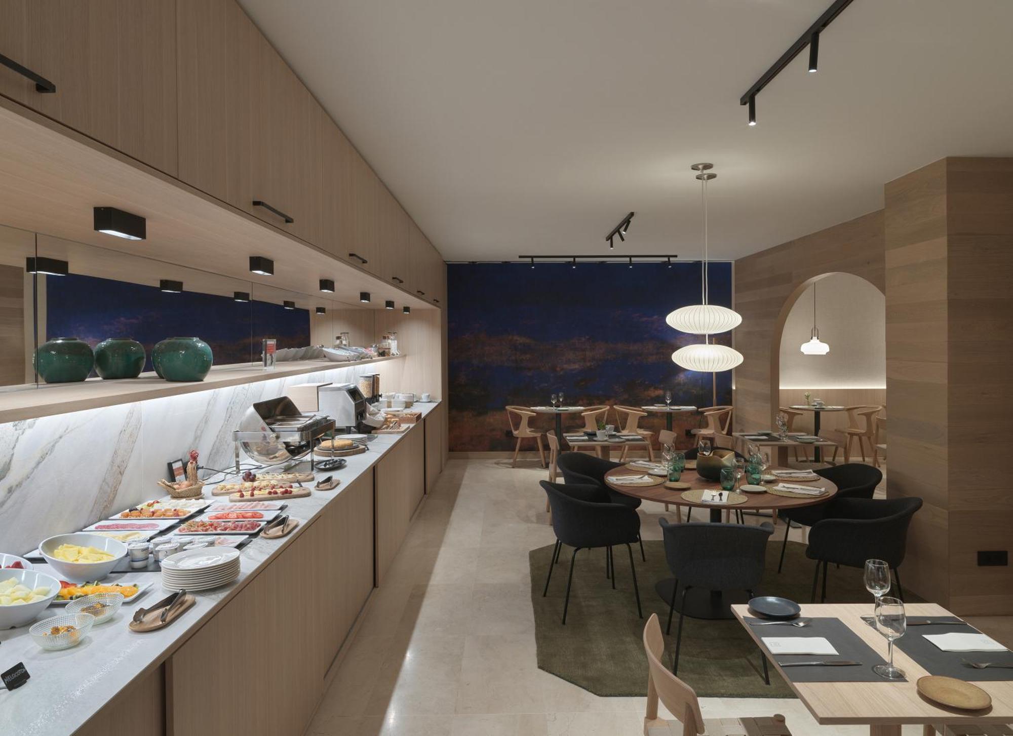 Hotel Zenit Coruna 4*