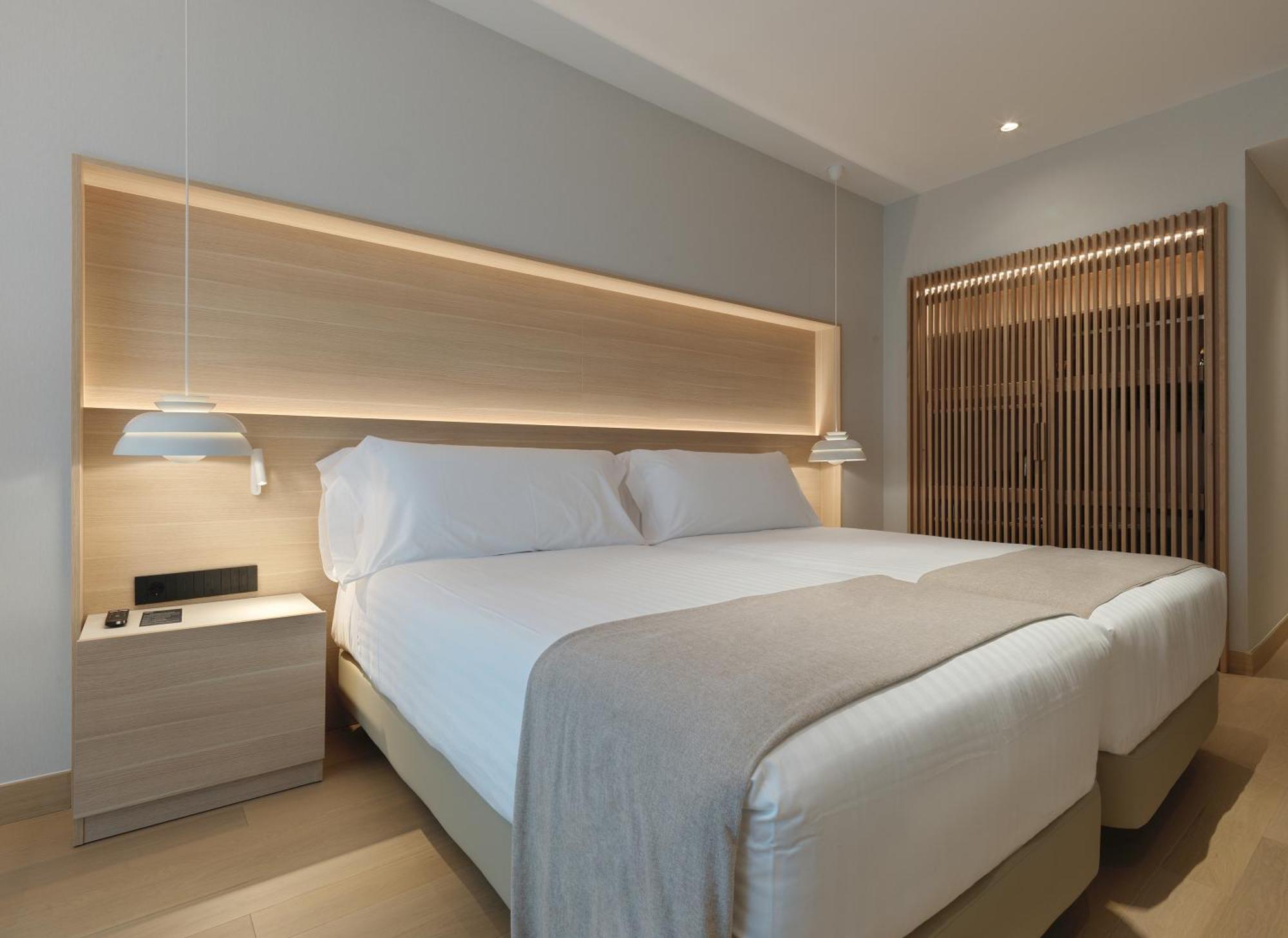 Hotel Zenit Coruna 4*