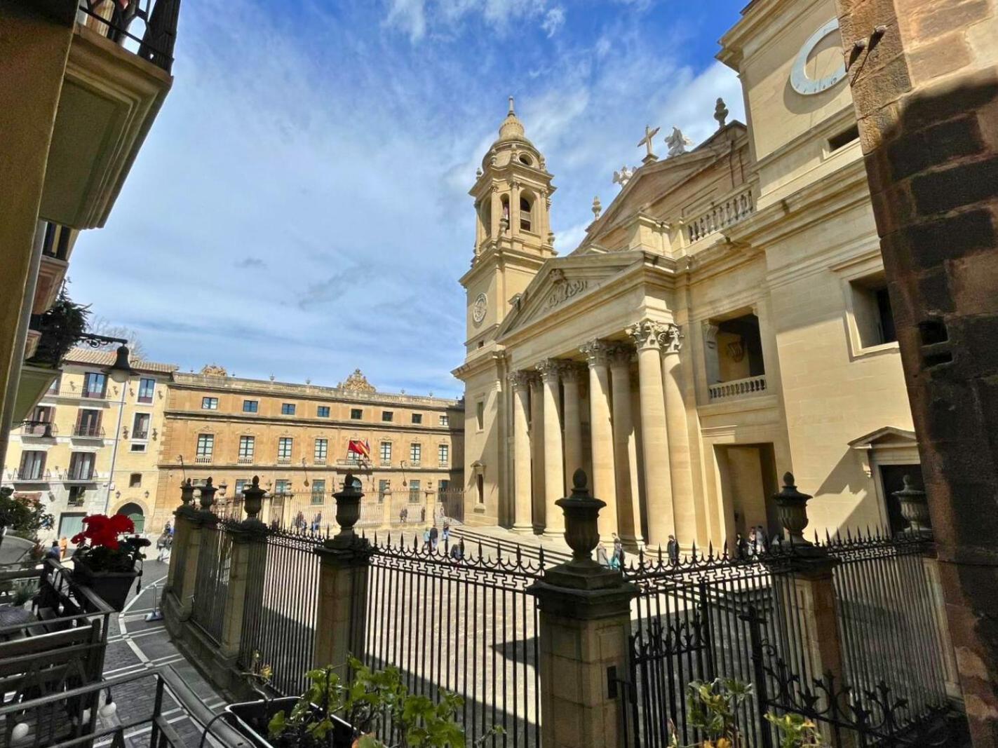 Apartamento Frente A La Catedral *