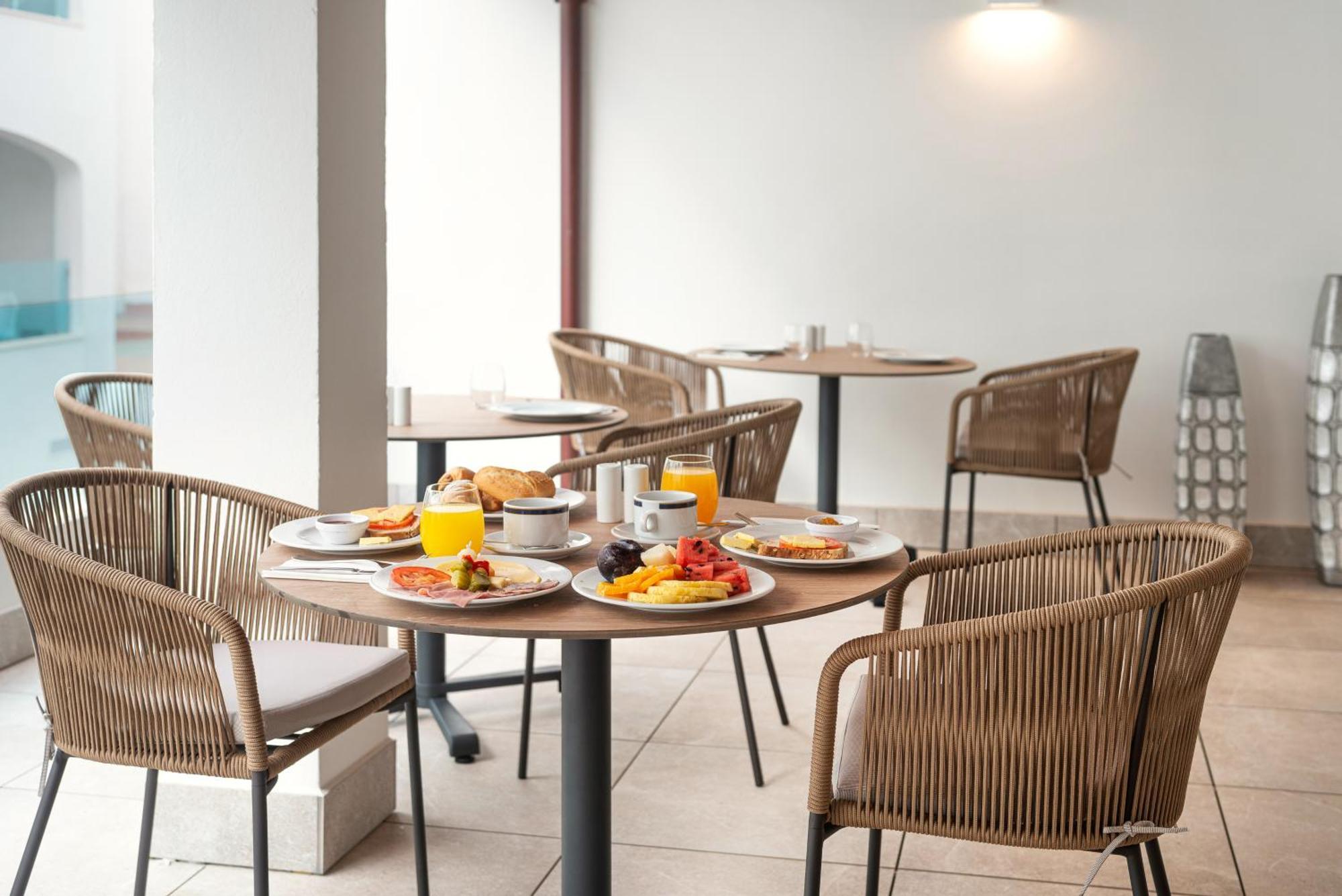 Cala Bona Hotel 4*