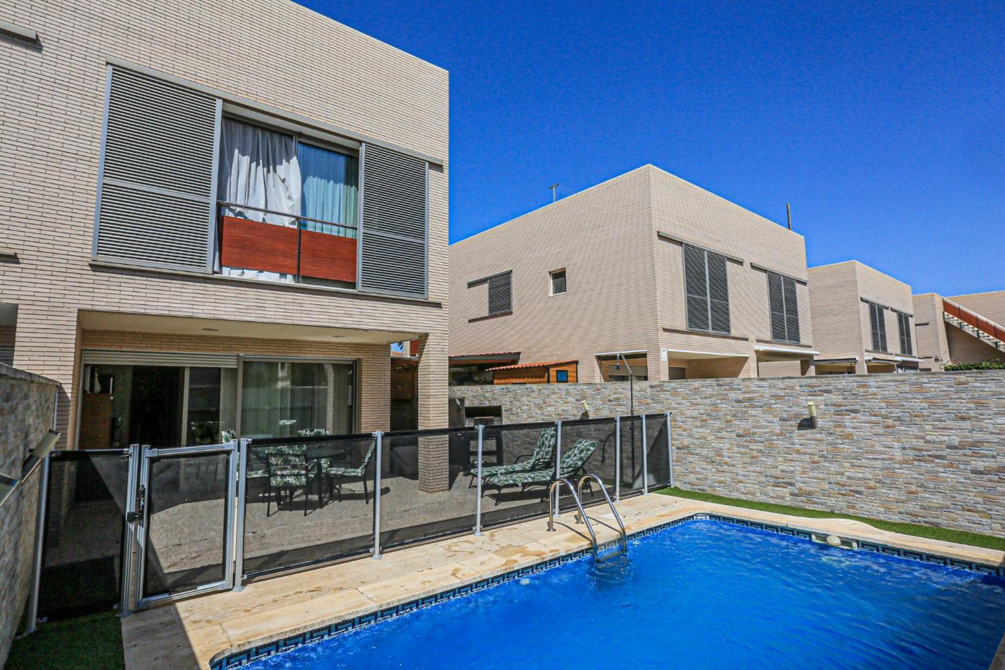 Villa Mas Den Reig Only Families