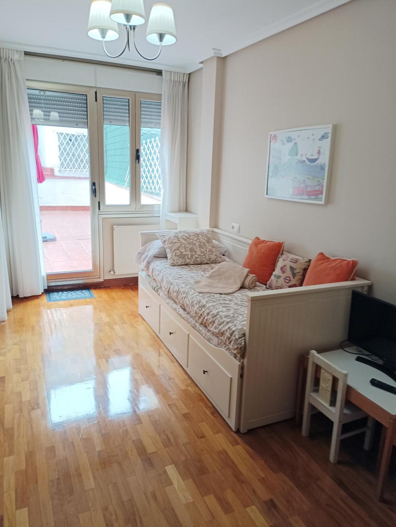 Apartamento Centro-gascona Con Terraza, Garaje Y Wifi Gratuito *