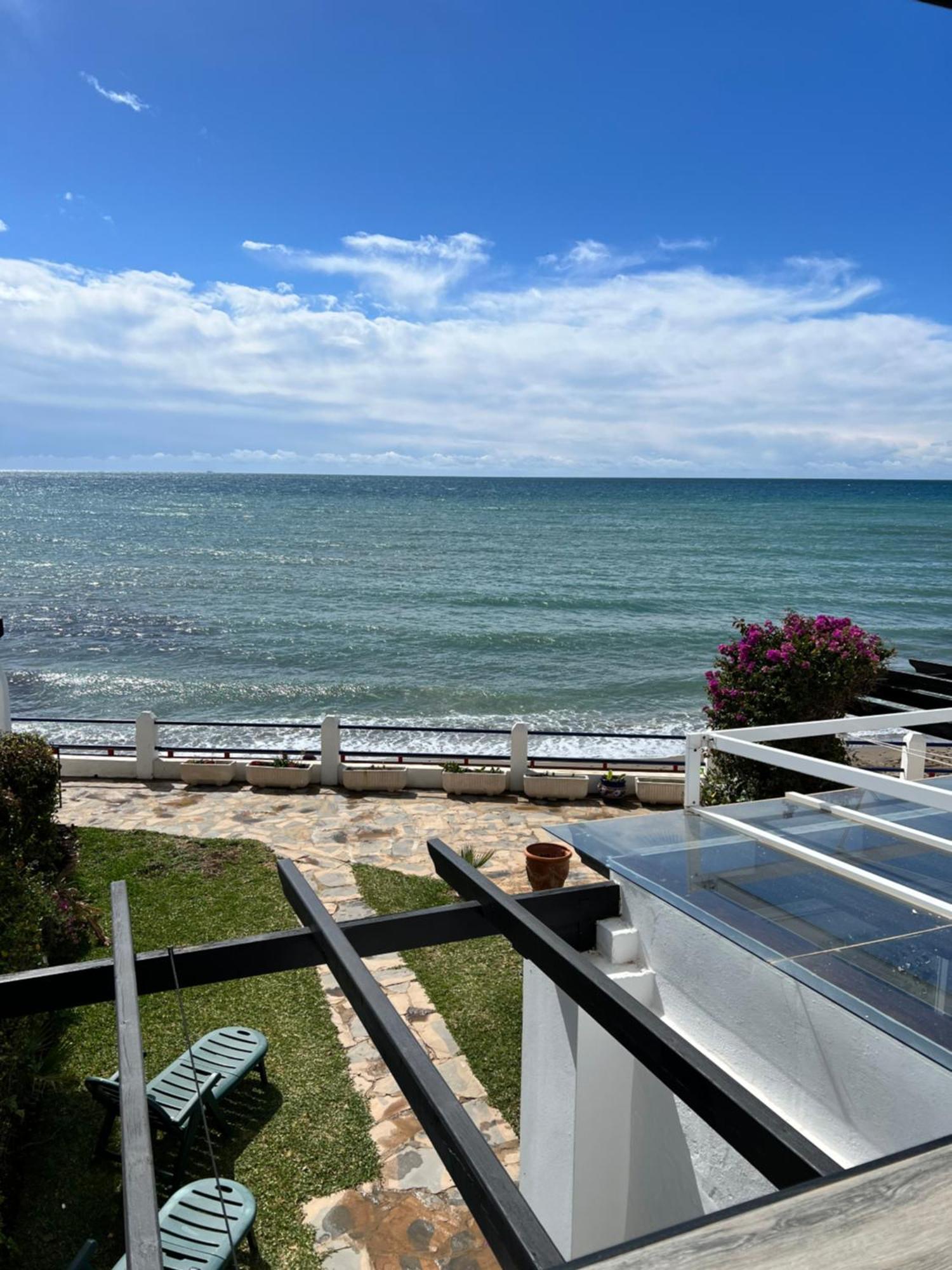 Newly Renovated 2 Bedroom Beachfront House Apartment Sitio de Calahonda
