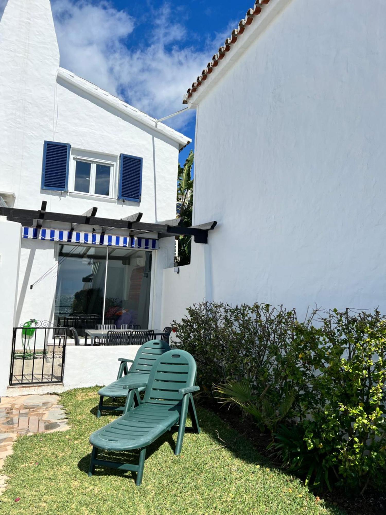 Newly Renovated 2 Bedroom Beachfront House Sitio de Calahonda