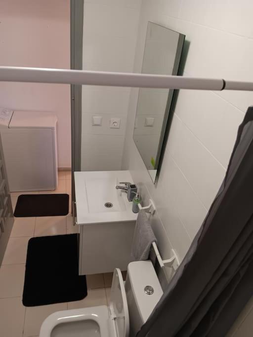 Cozy In Urb La Marina With Shared Pool *