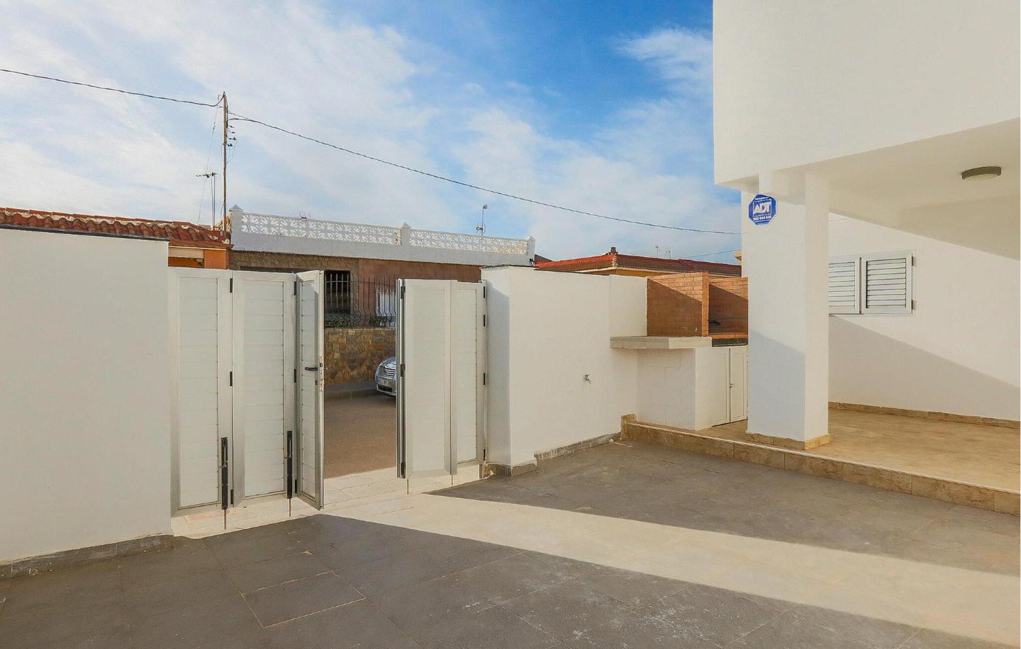 In El Mojon With Outdoor Swimming Pool El Mojon (Alicante)