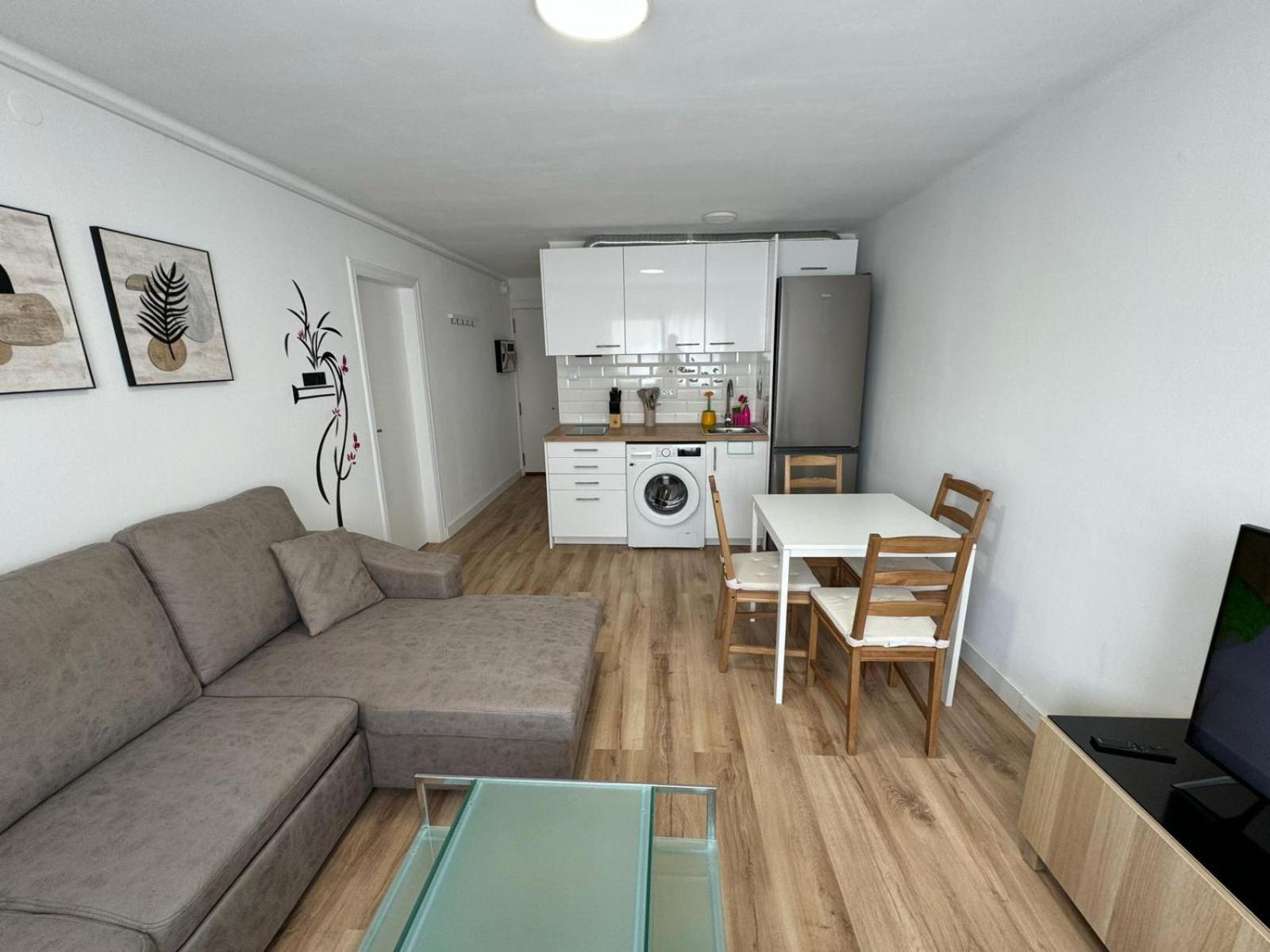 Acogedor A 50 Metros Del Mar Apartment *