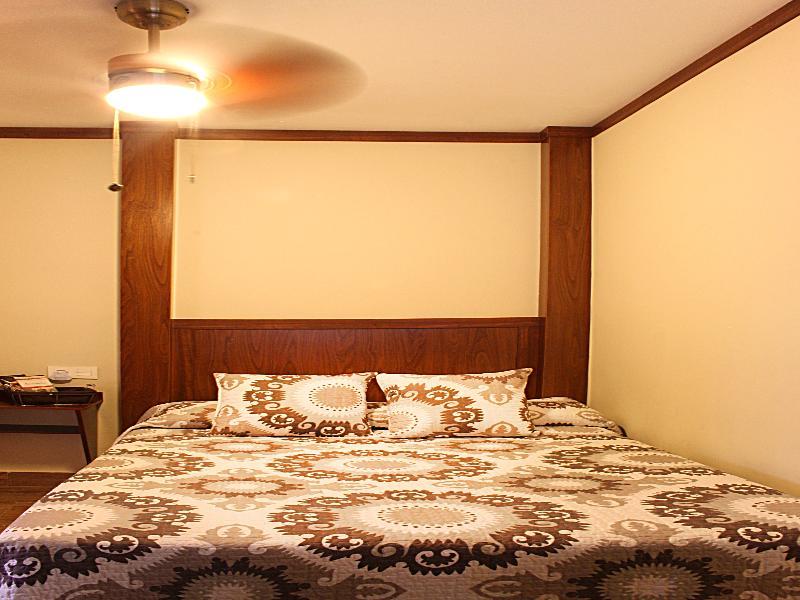 Apartamento Turisticos Cullar Vega
