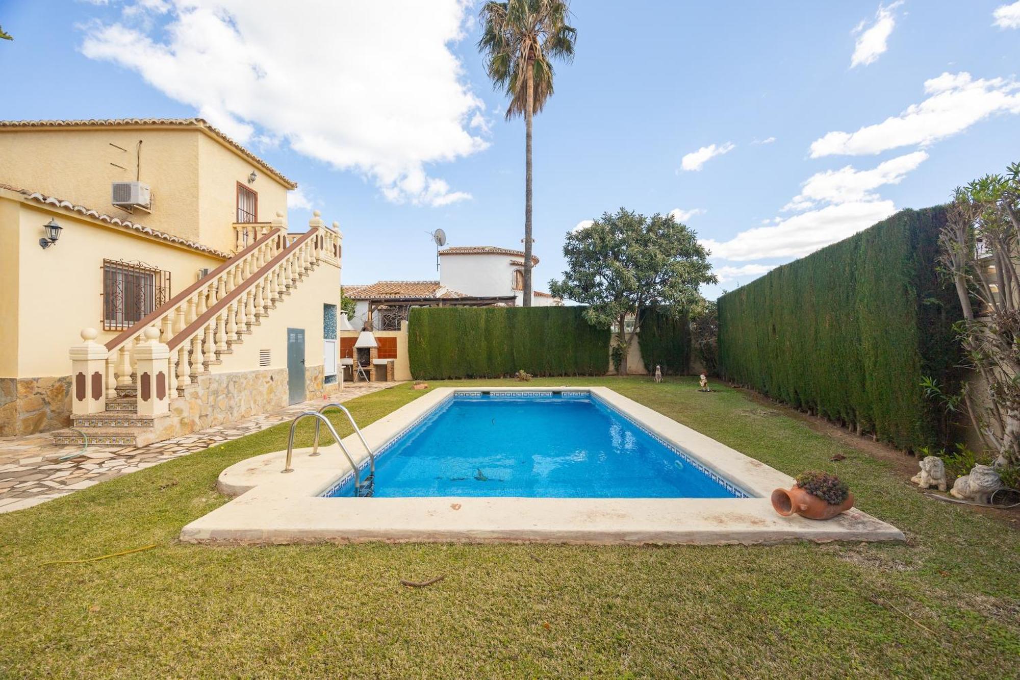 Vilches Villa *