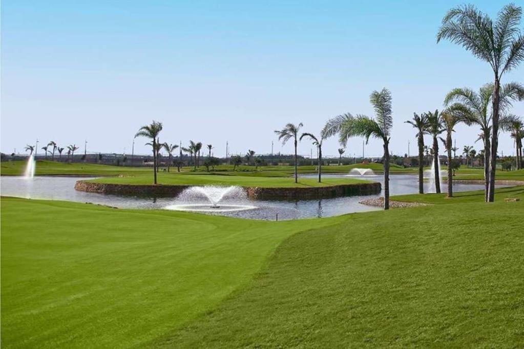 Roda Golf. Poolside Apartamento
