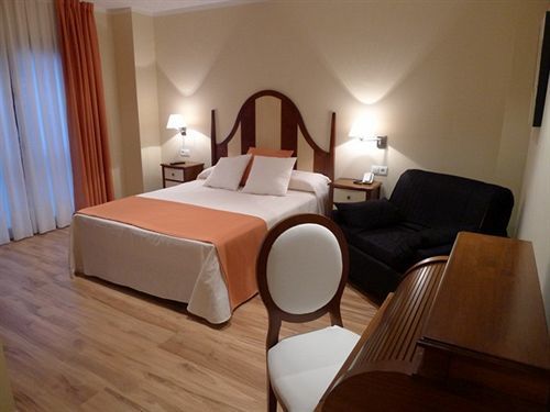 Valle De Cabezon Hotel