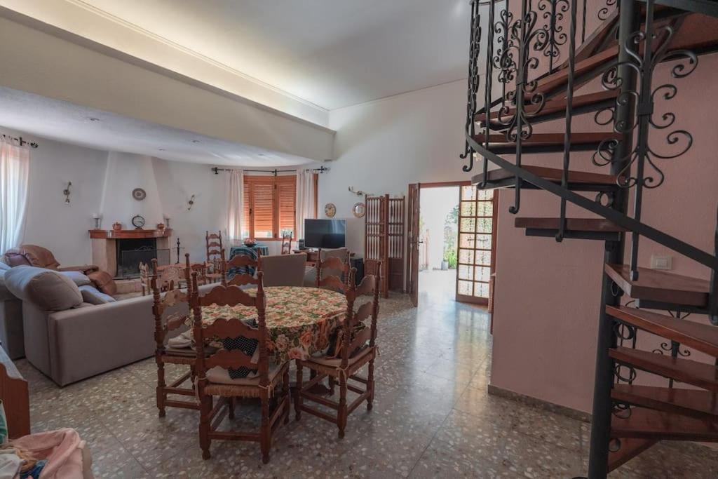 Ca Maria - De Montana En Gandia Holiday home