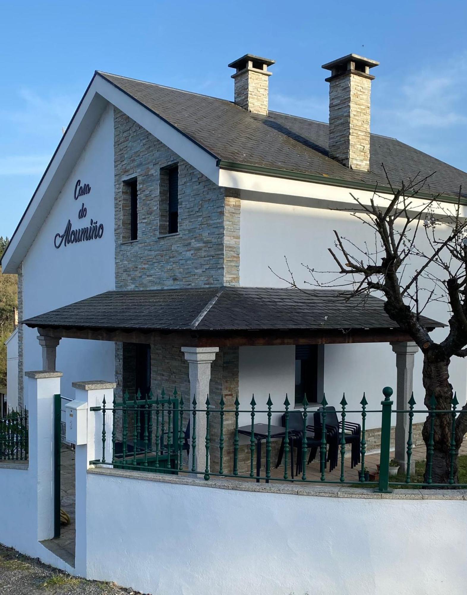 Casa Do Aloumino *