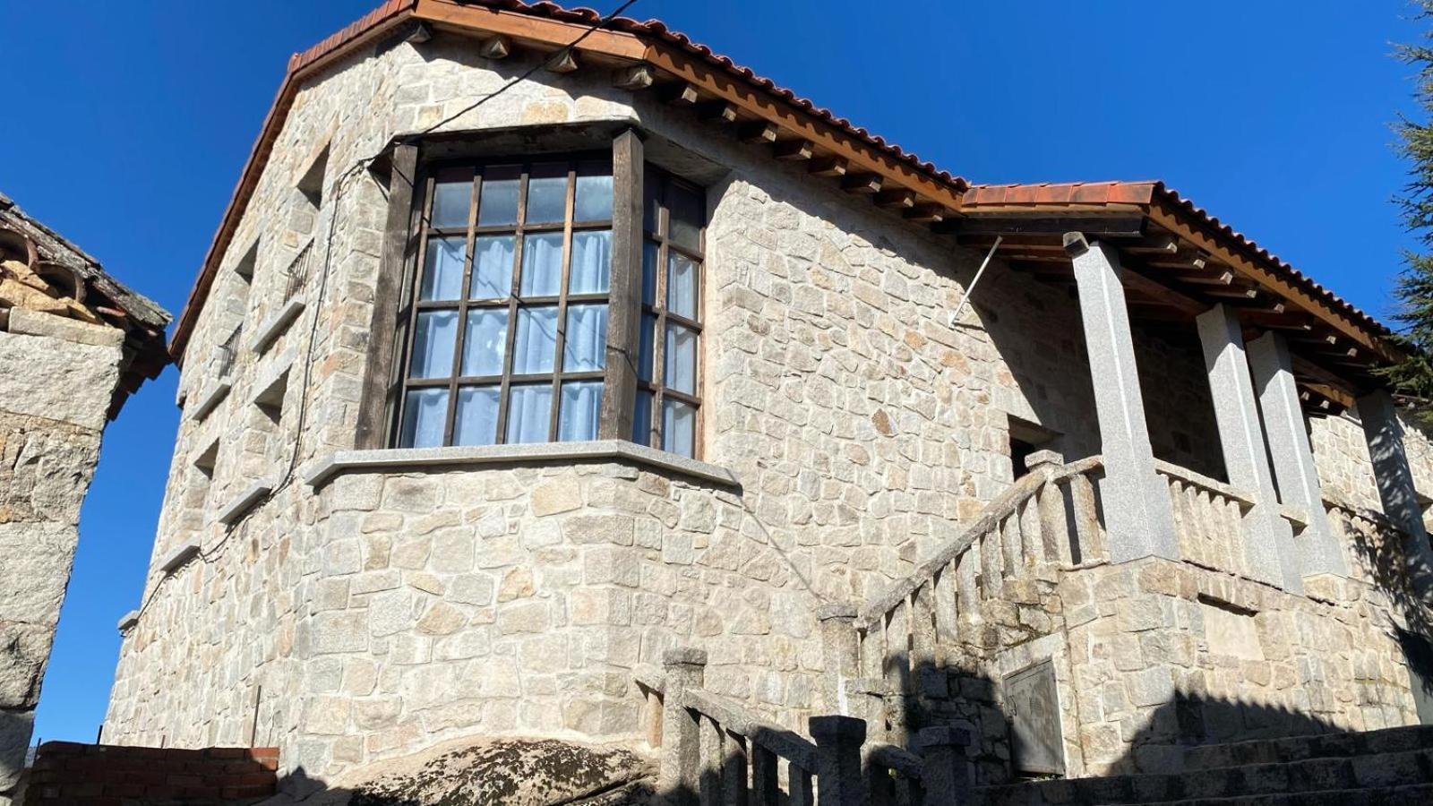 Alojamientos El Castillo * El Berrueco