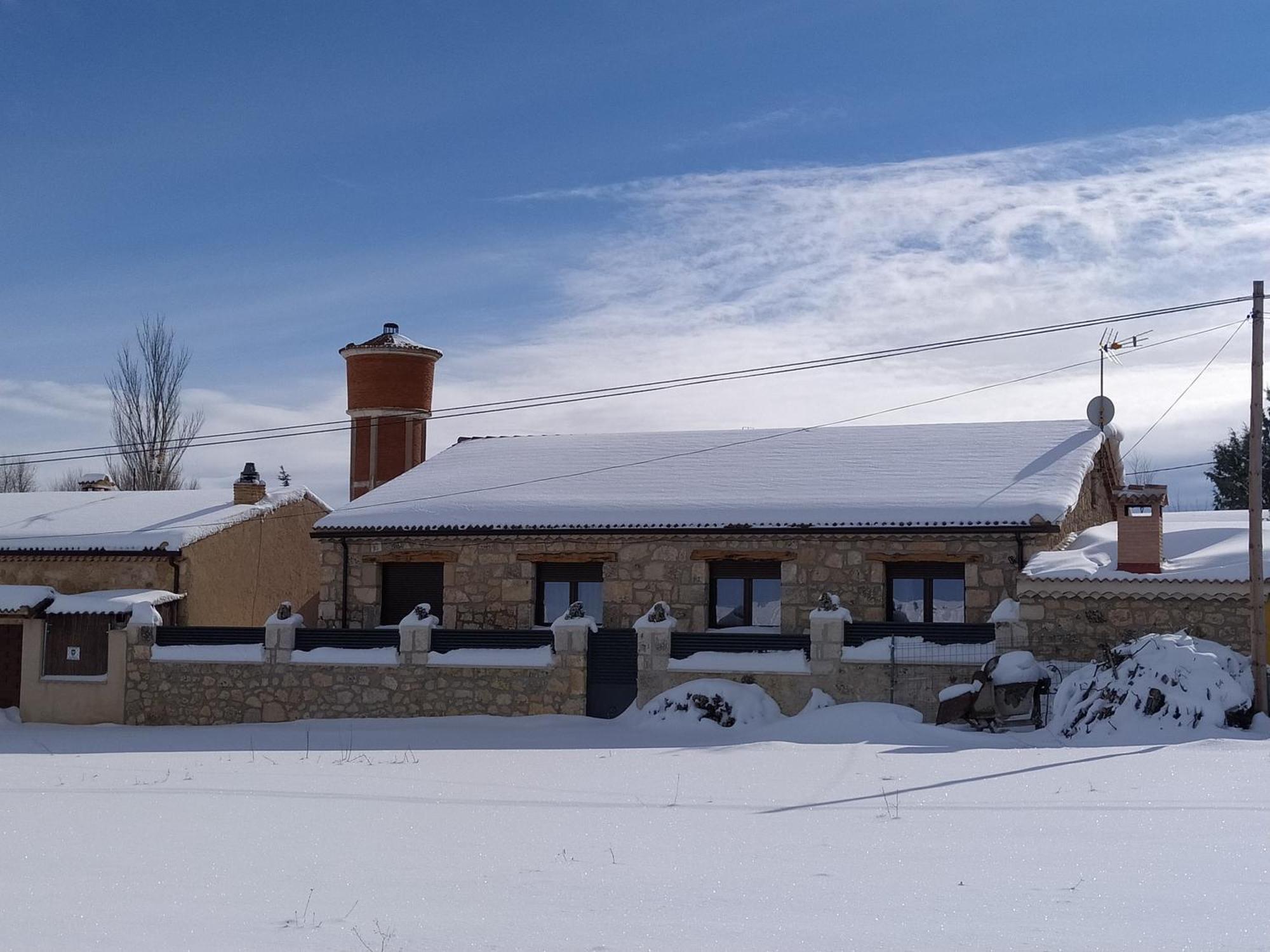 Holiday home Casa Entre Hoces10-12paxjardin Y Barbacoa *