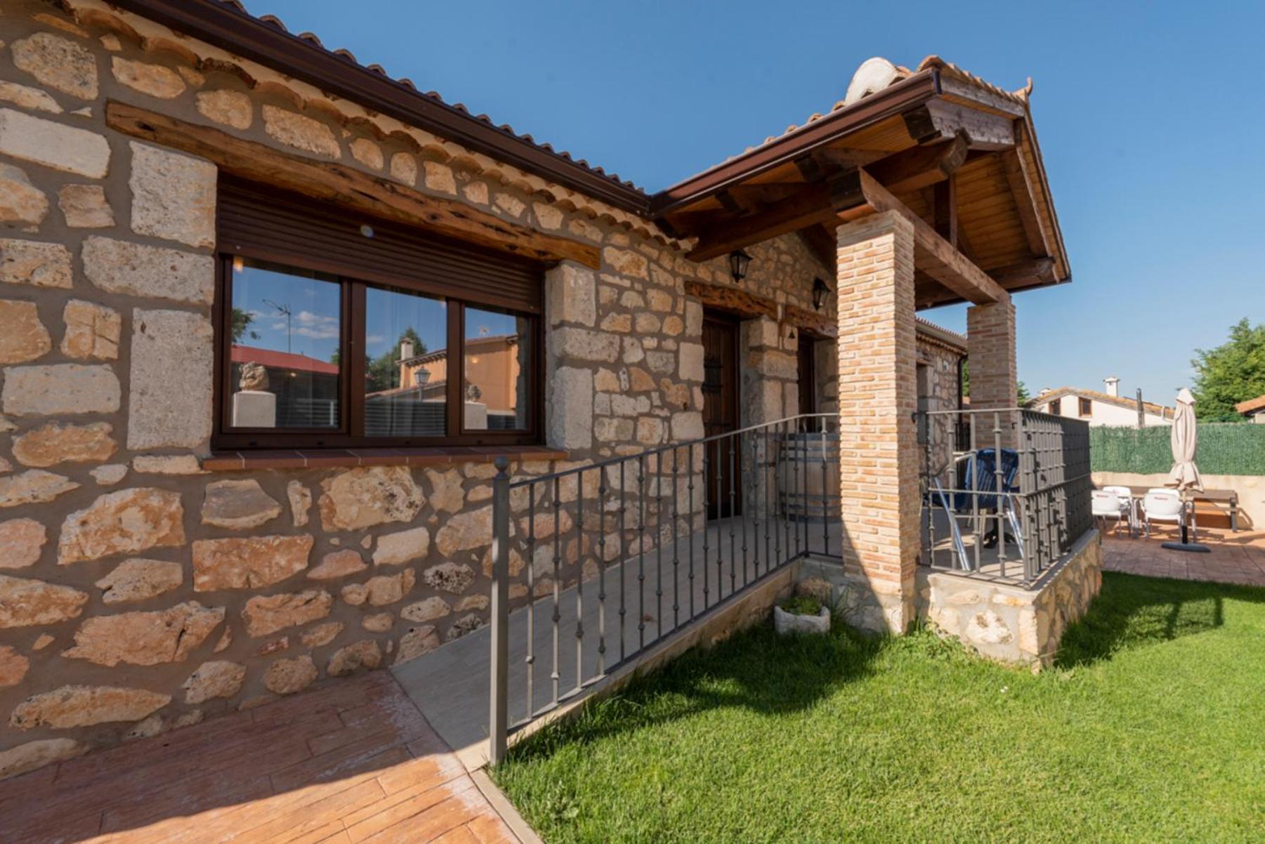 Casa Entre Hoces10-12paxjardin Y Barbacoa *