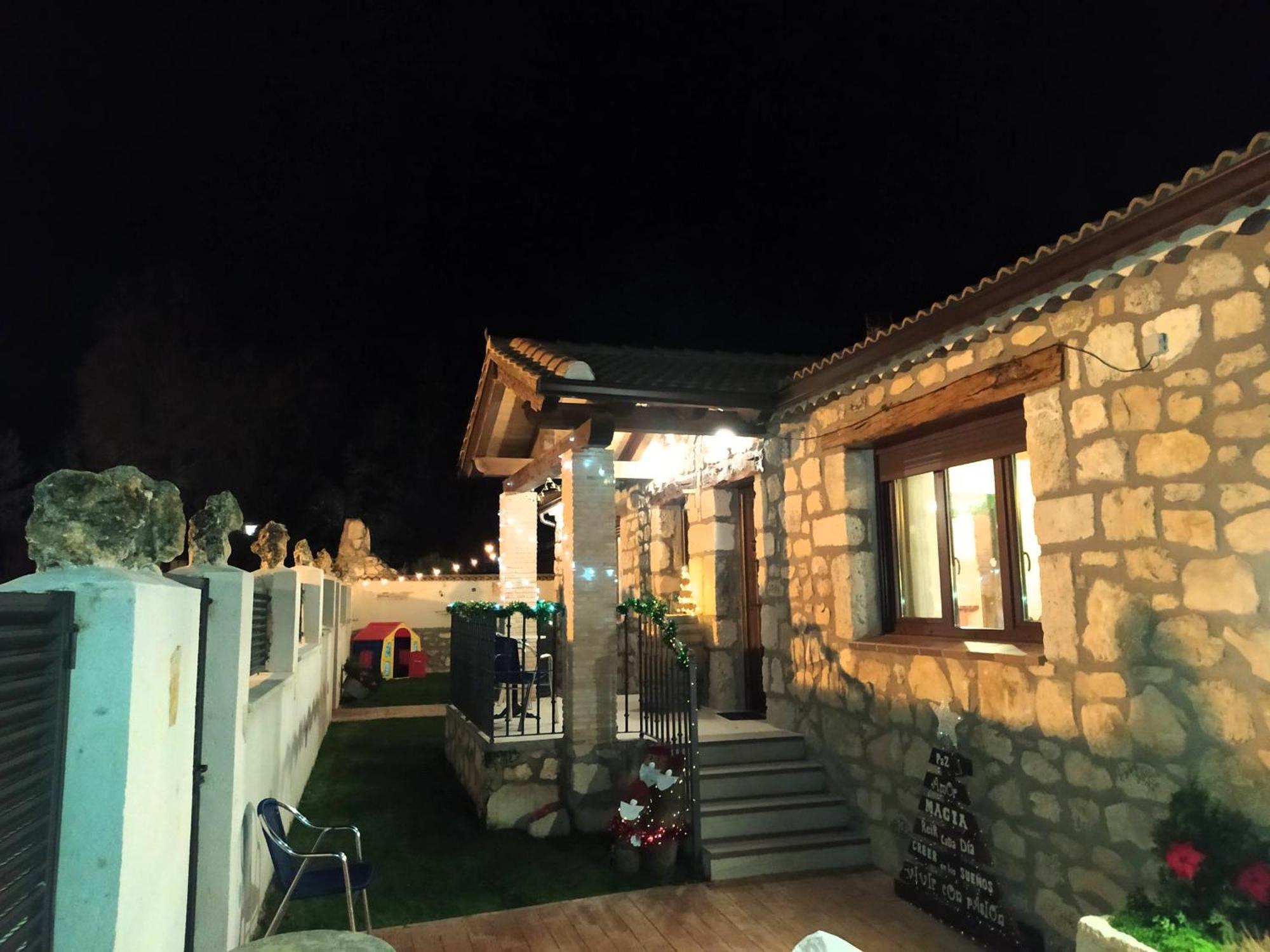 Casa Entre Hoces10-12paxjardin Y Barbacoa Holiday home *
