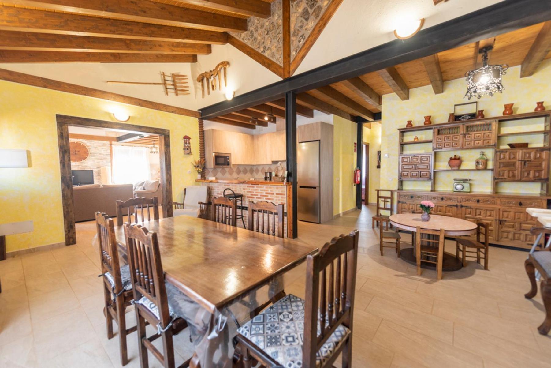 Casa Entre Hoces10-12paxjardin Y Barbacoa Holiday home